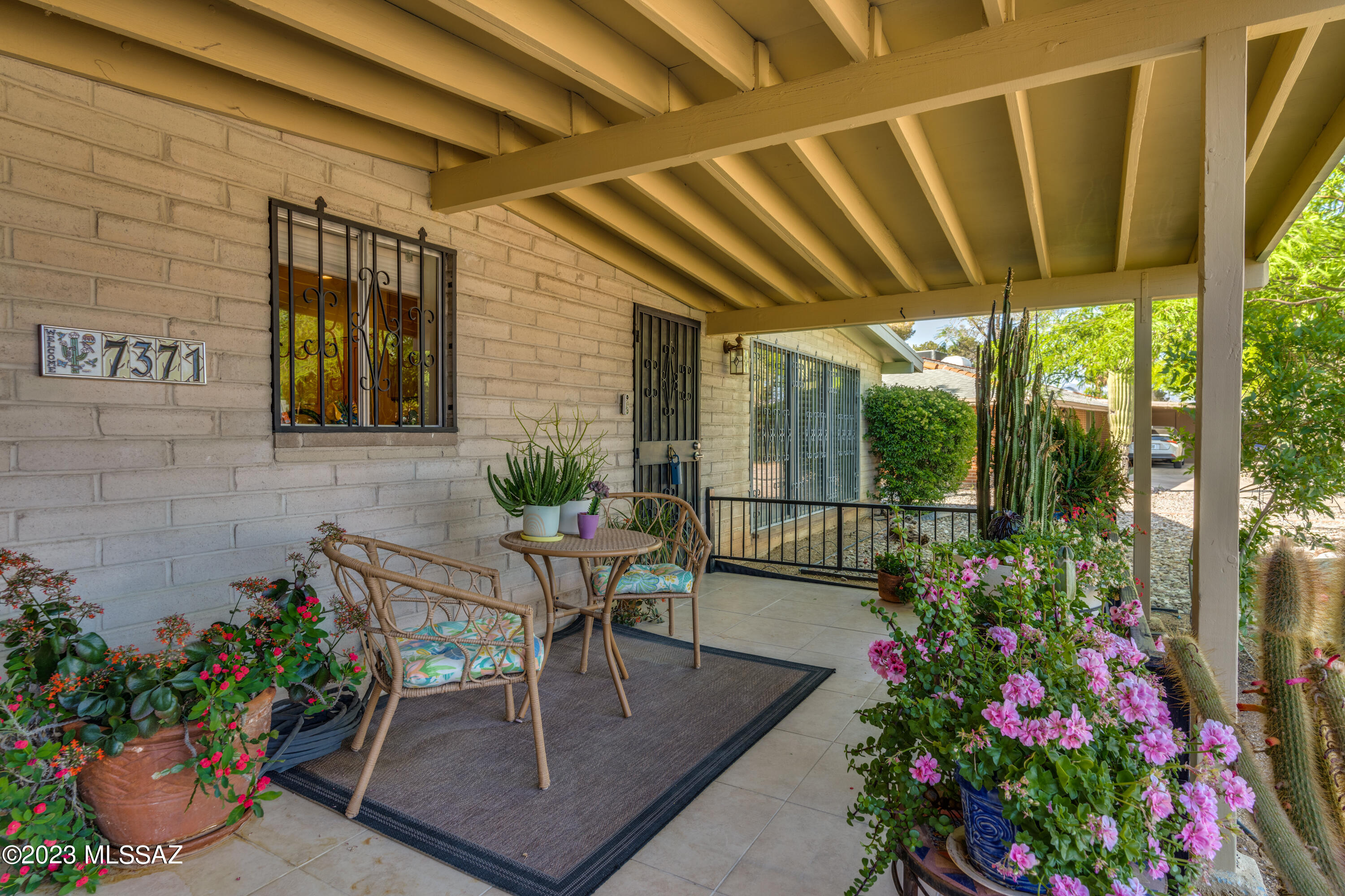 Manana Grande - Residential