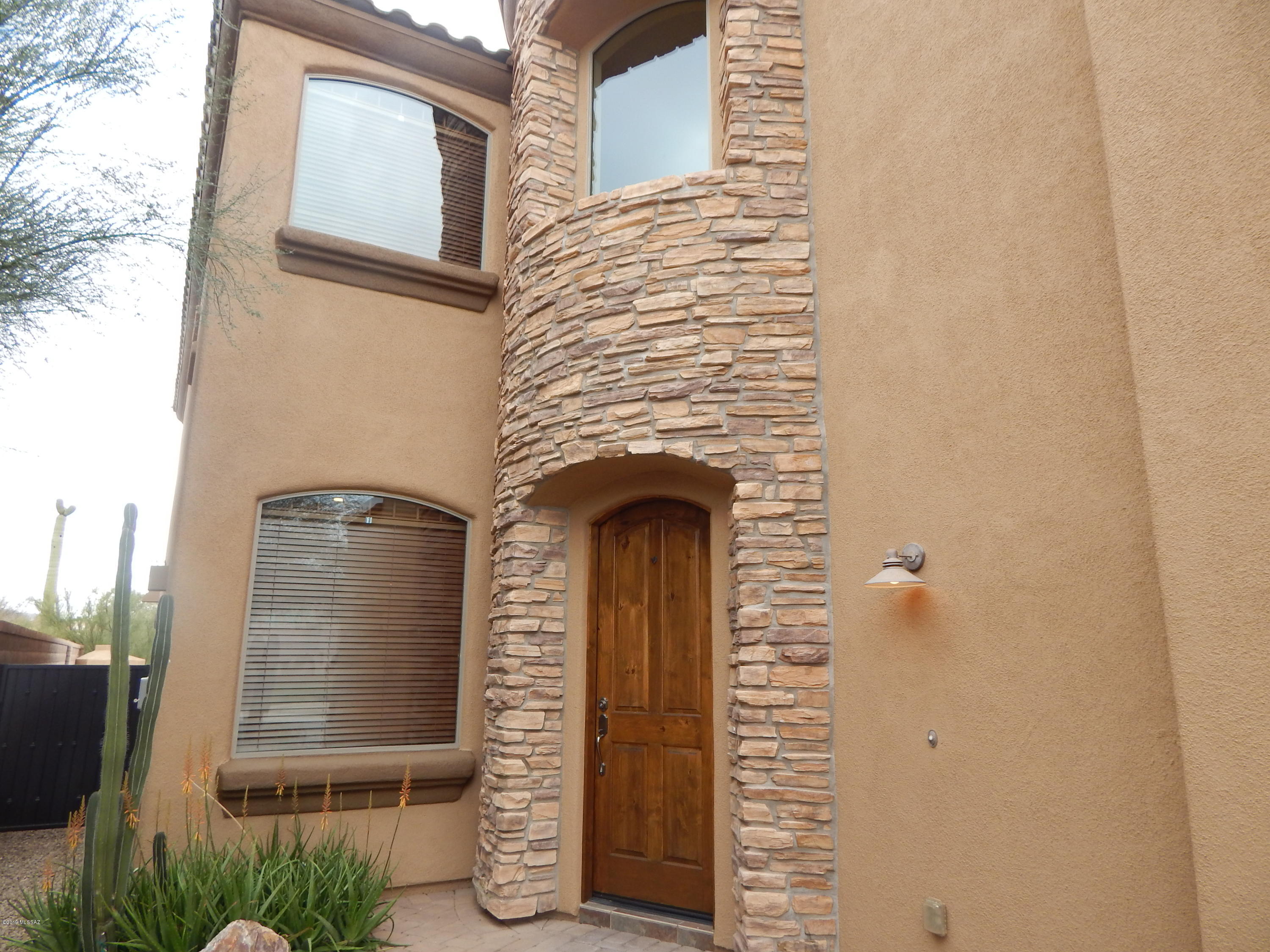 Paloma Ridge (1-54) - Residential Lease