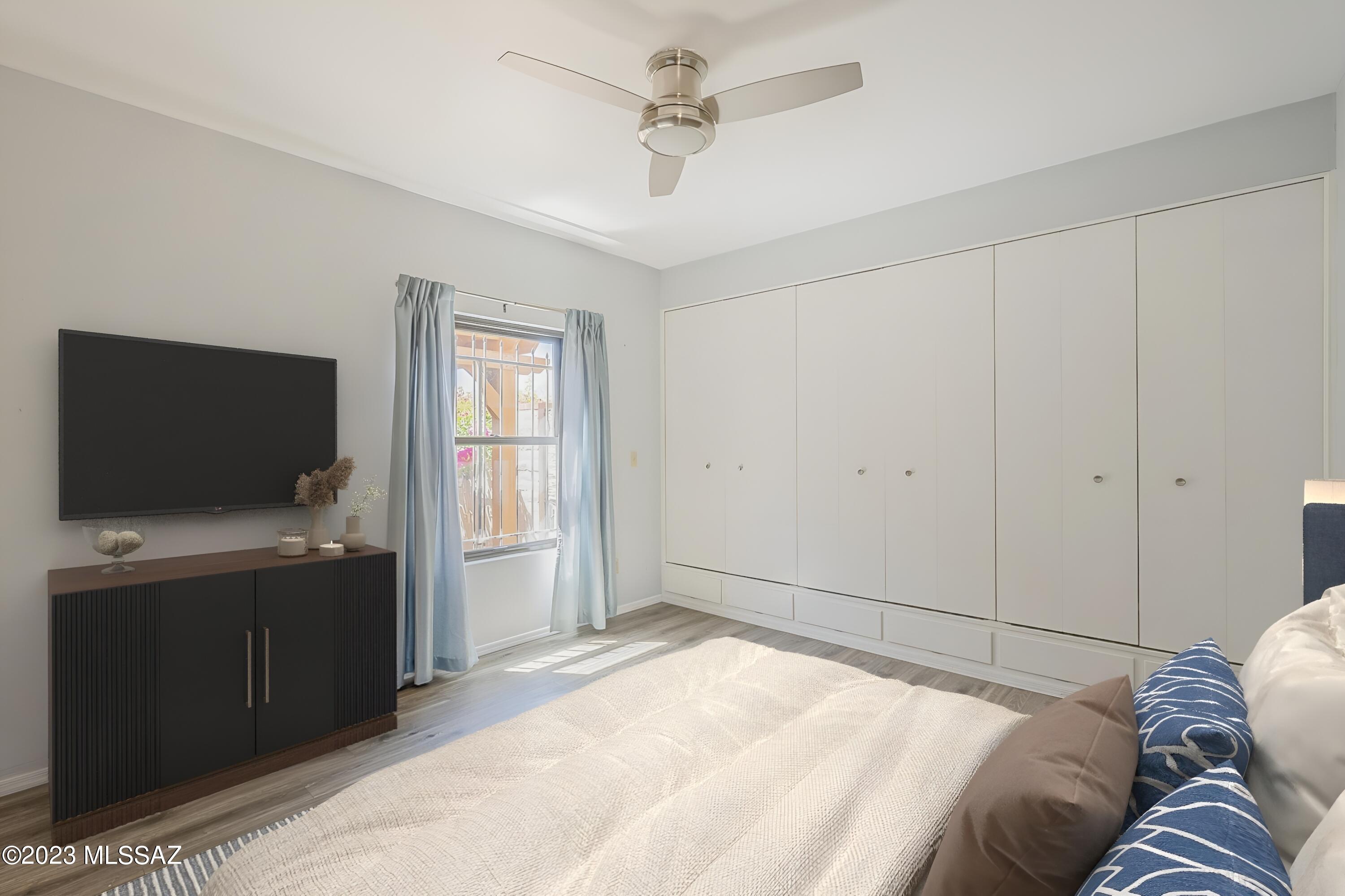 Colonia Verde (13-17) - Residential