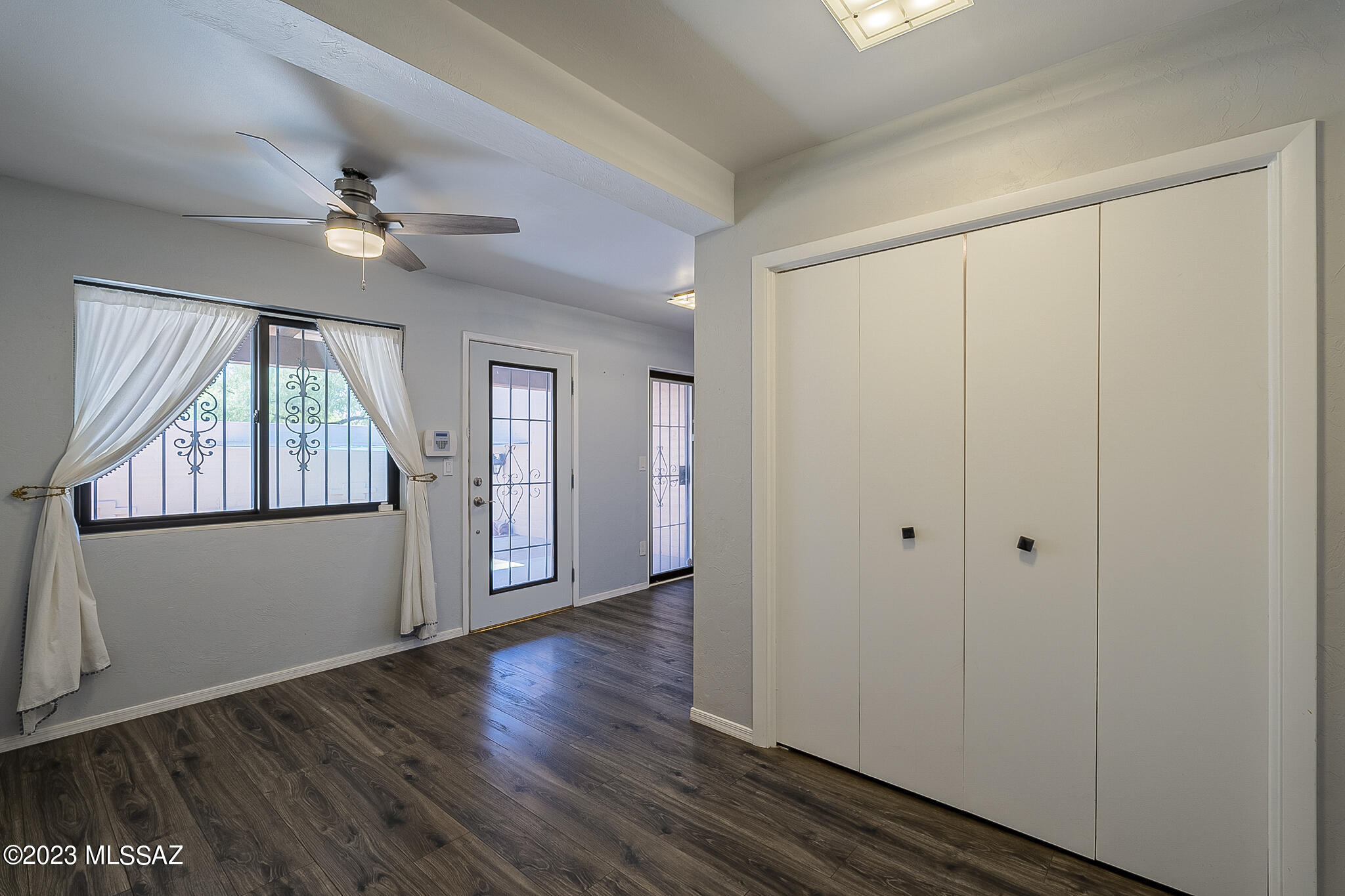 Colonia Verde (13-17) - Residential