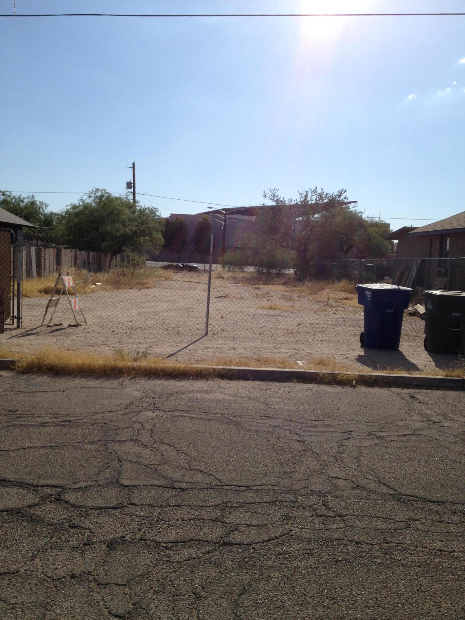 Great Barrio San Antonio 
Owner/Agent