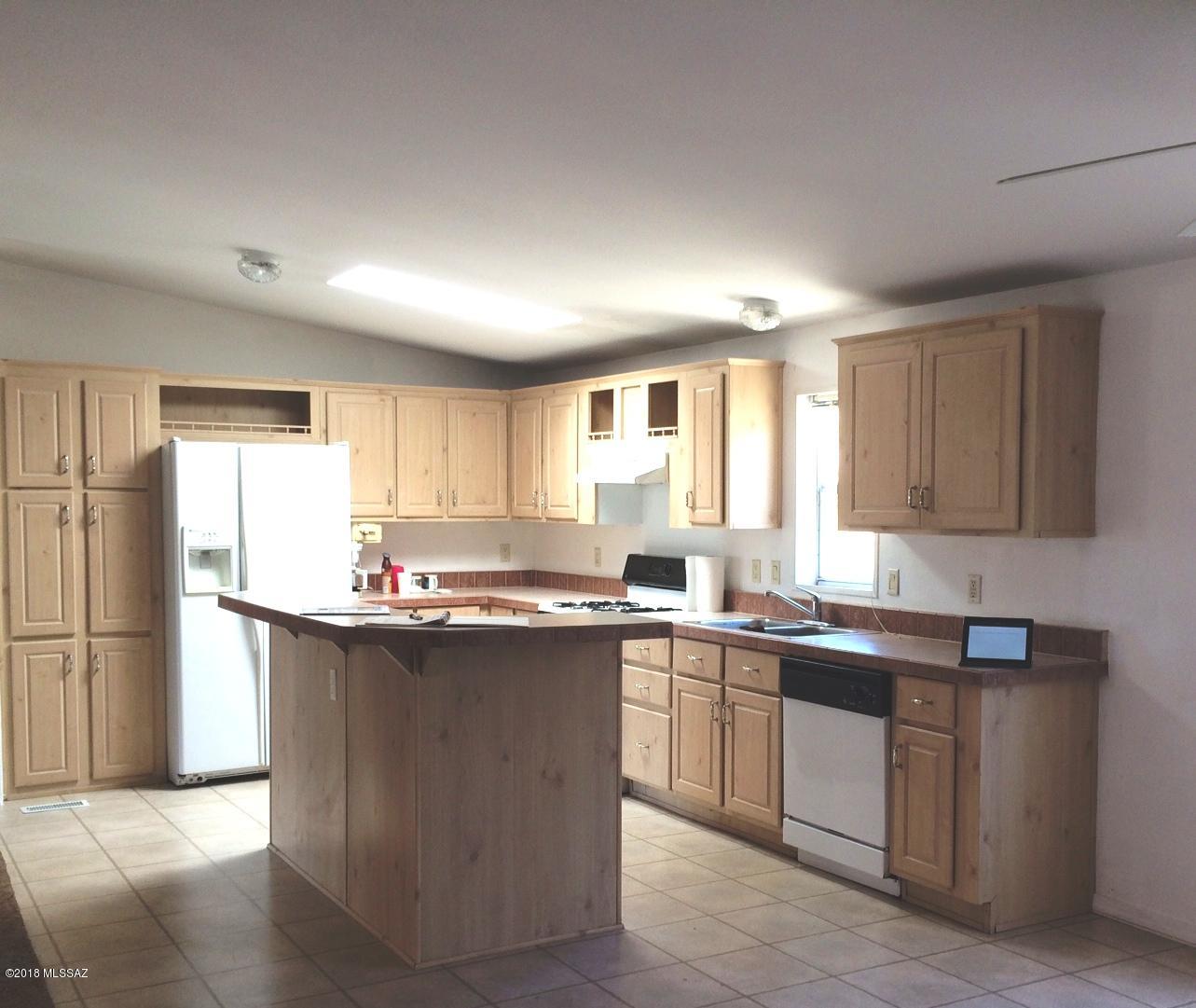 Unsubdivided - Residential Lease