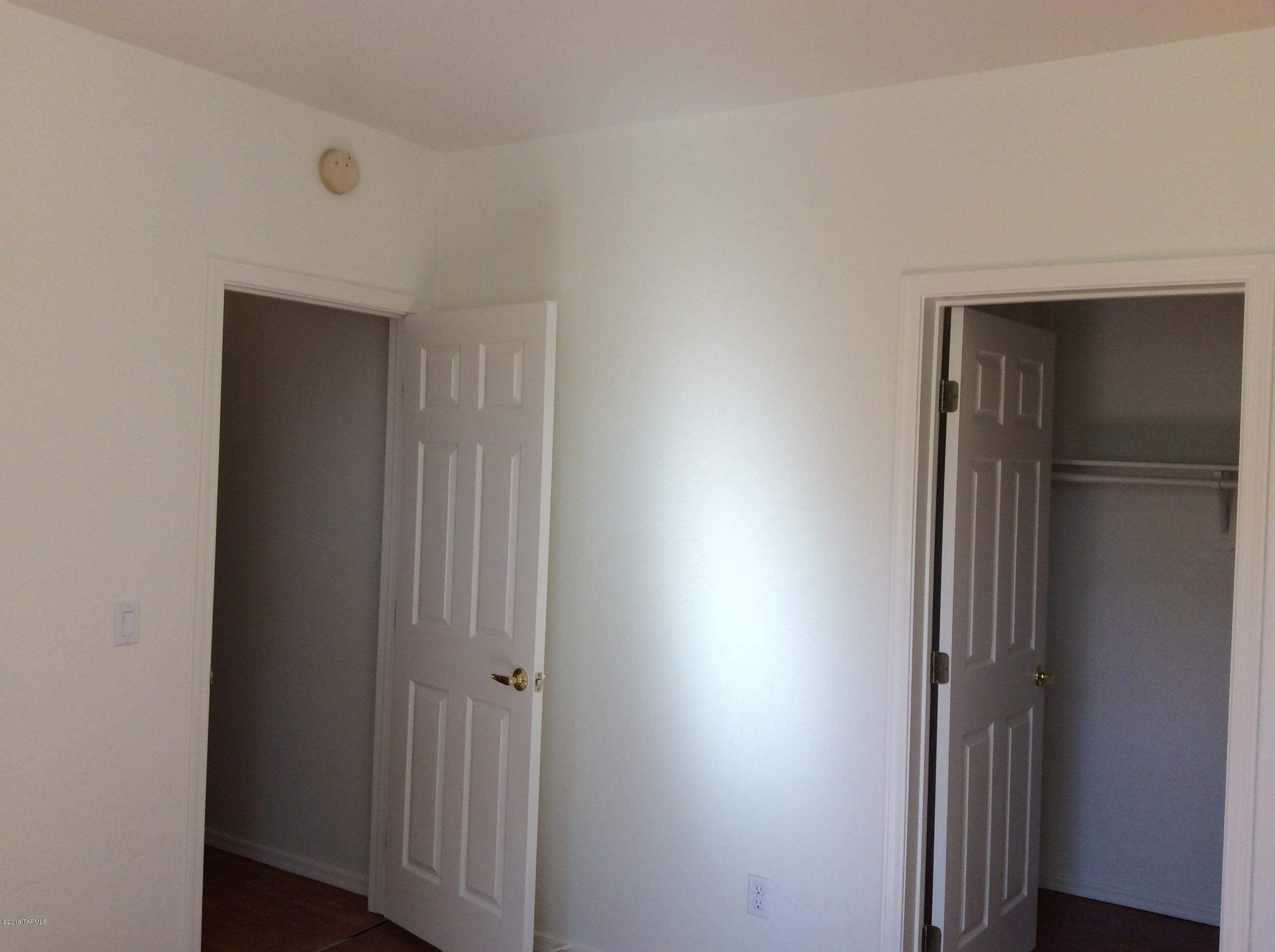 Desert Vista (1-205) - Residential Lease
