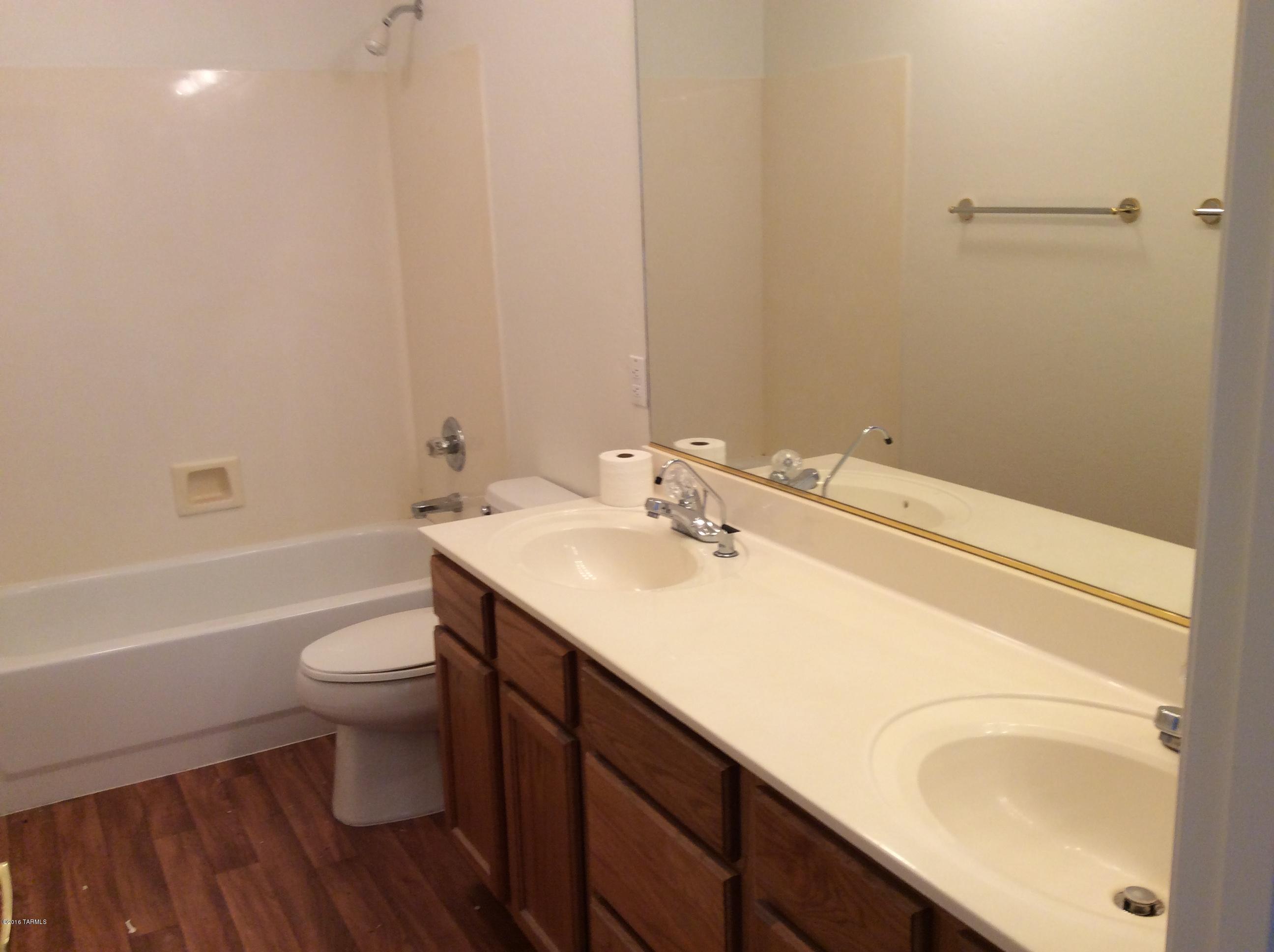 Desert Vista (1-205) - Residential Lease