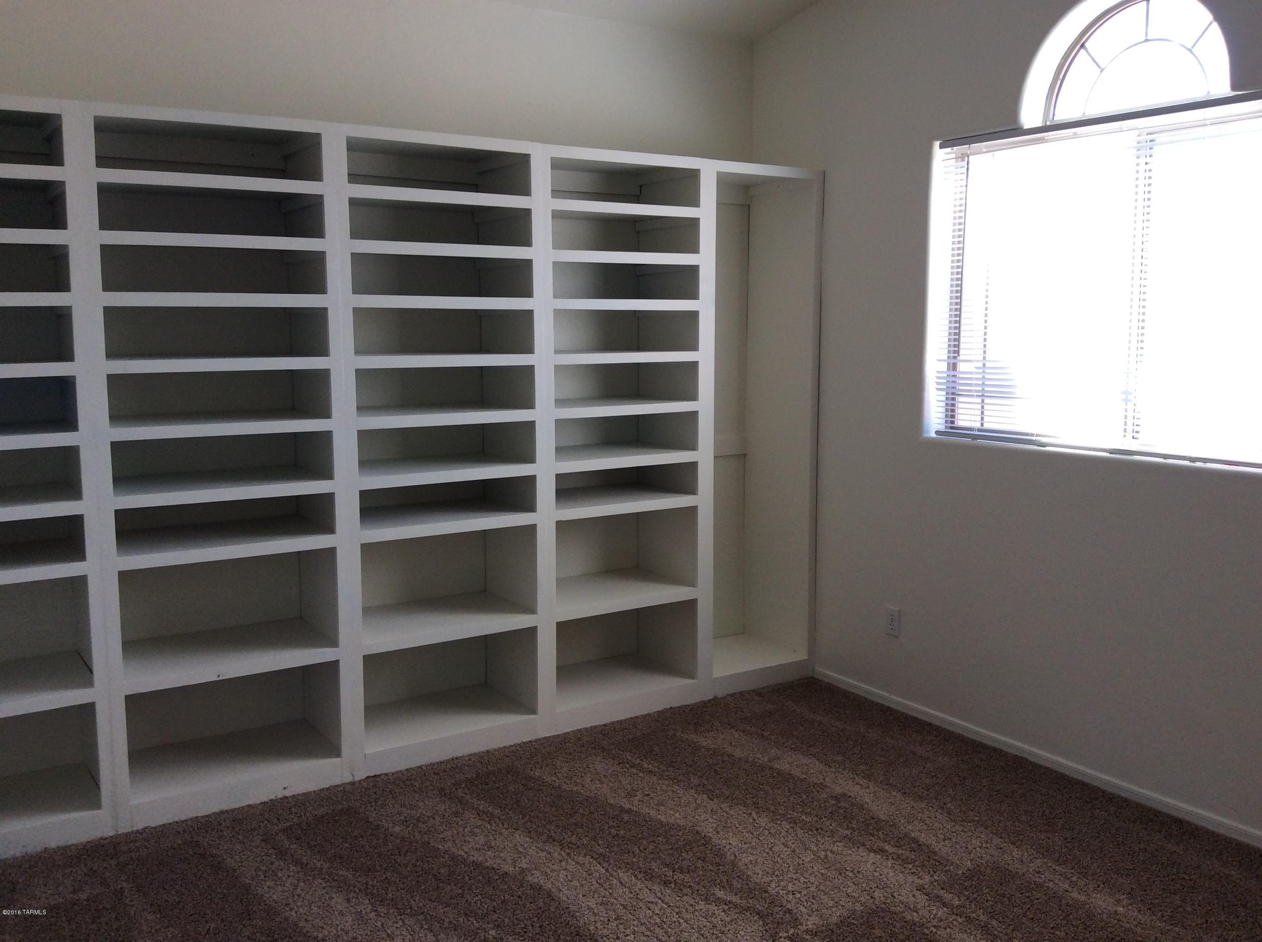 Desert Vista (1-205) - Residential Lease