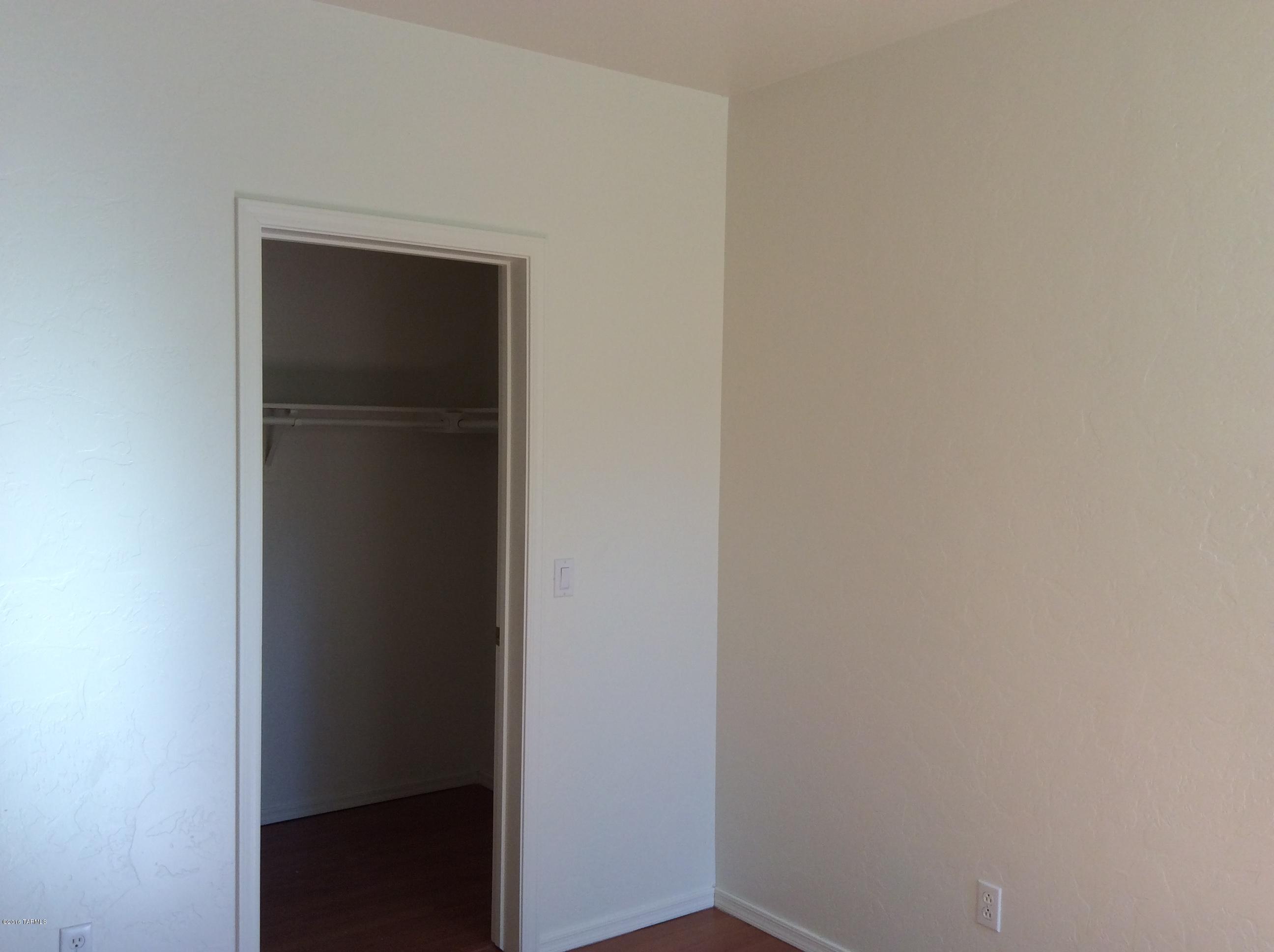 Desert Vista (1-205) - Residential Lease