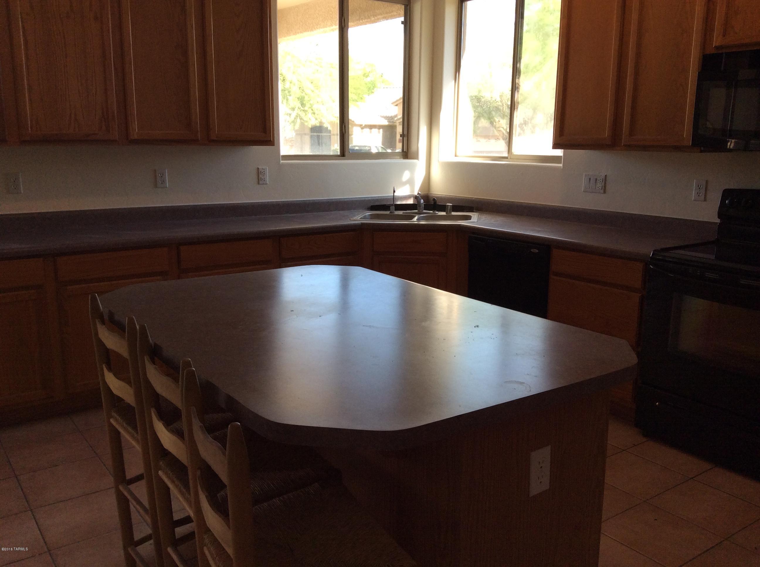 Desert Vista (1-205) - Residential Lease