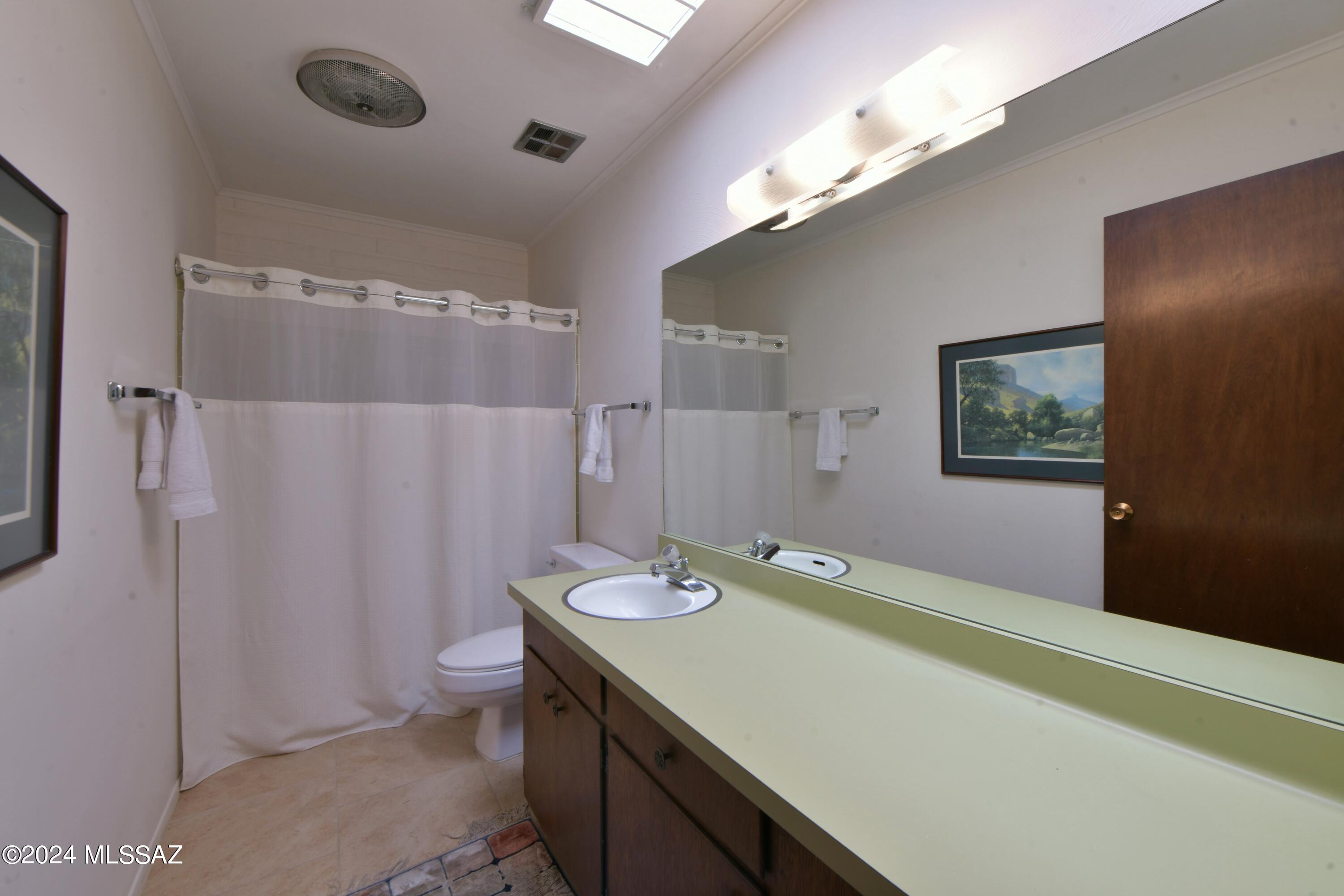 Las Lomitas (1) - Residential