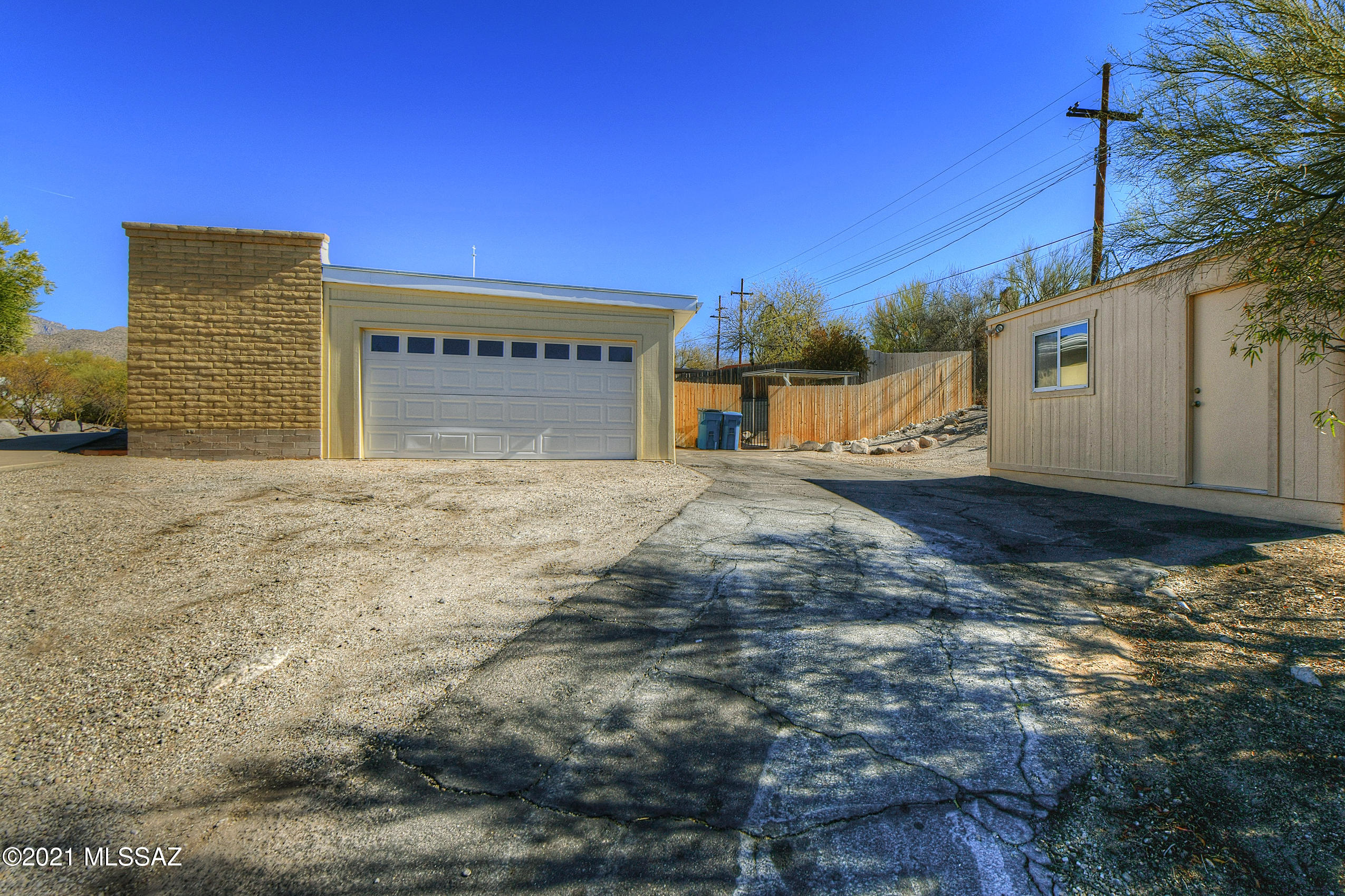 Bear Canyon Hills - Residential