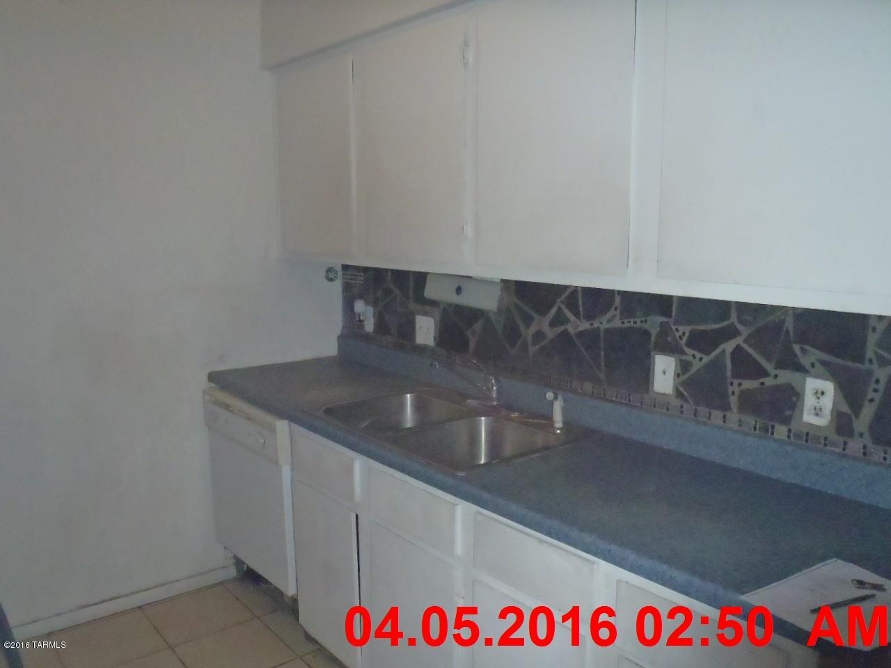 Barcelona Manor Condominiums - Residential