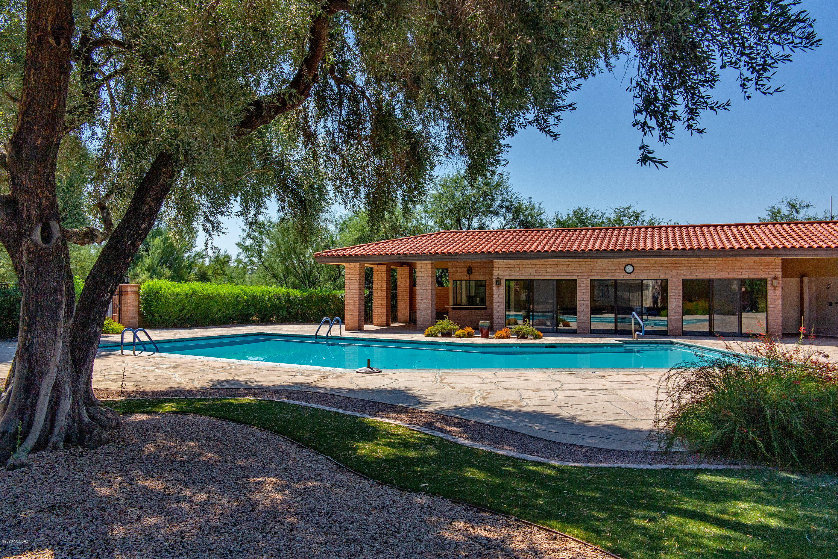 Riverbend Sabino Canyon Rd Amd - Residential