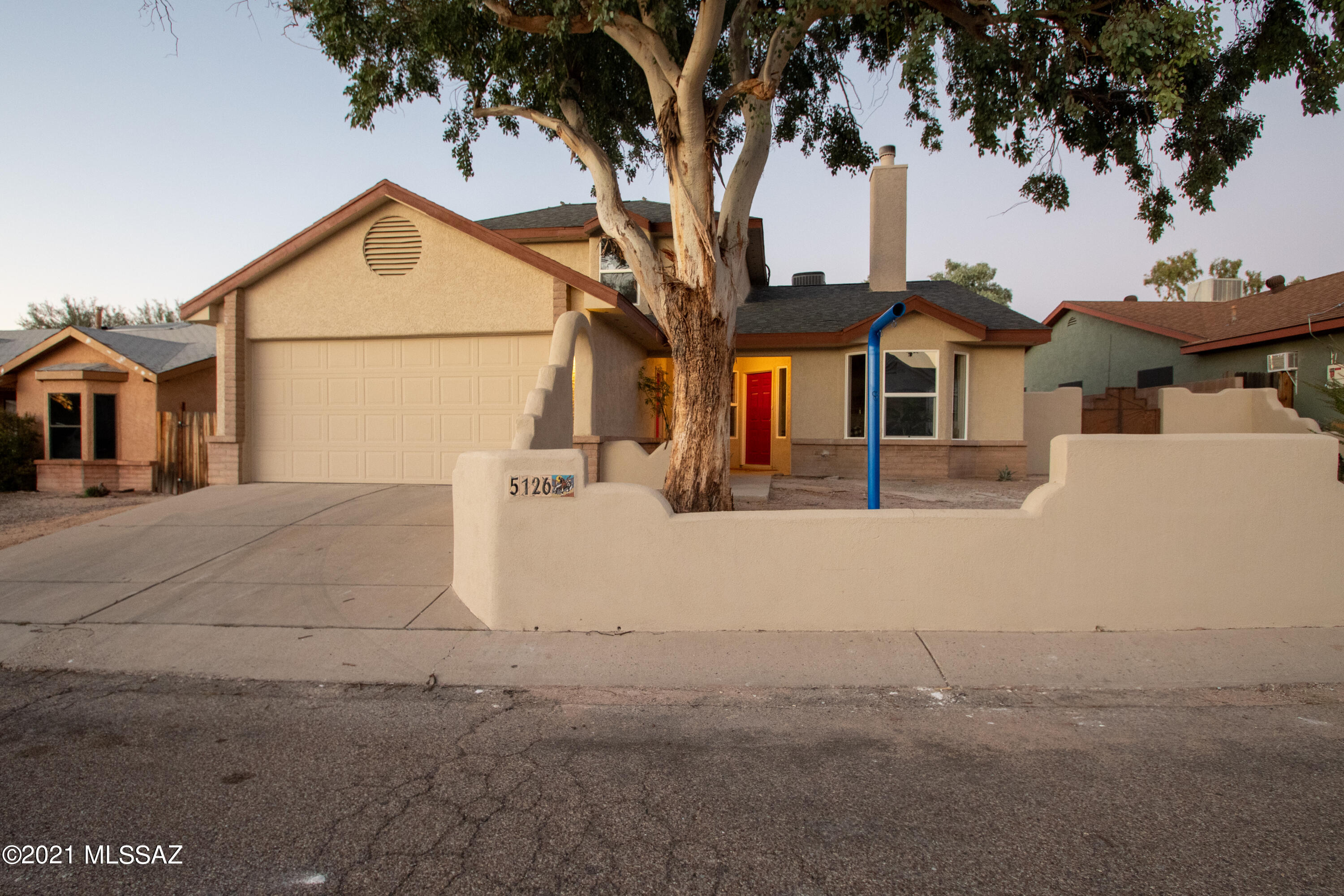 Seller will accept or counter offers from $349,900 to $354,900. Spectacular 4 bedroom, 3 bath remodeled home in the heart of the Countryside neighborhood. Enter into the welcoming great room with wood burning fireplace, bay window, decorative wall niches, and vaulted ceiling. The gourmet kitchen is equipped with new SS appliances, granite countertops, pantry, and an abundance of modern cabinets. The split bedroom plan is perfect for privacy. The primary bedroom is downstairs with a large en-suite bath that has dual sinks, walk in shower, and bench seating. Step outside to enjoy your evenings in your backyard paradise. Relax under the oversized covered patio and watch kids play on the Eagle Nest playhouse. Countryside association has numerous amenities: racquetball, volleyball, basketball. gym, playground, pool, and spa. Owner is a licensed agent.