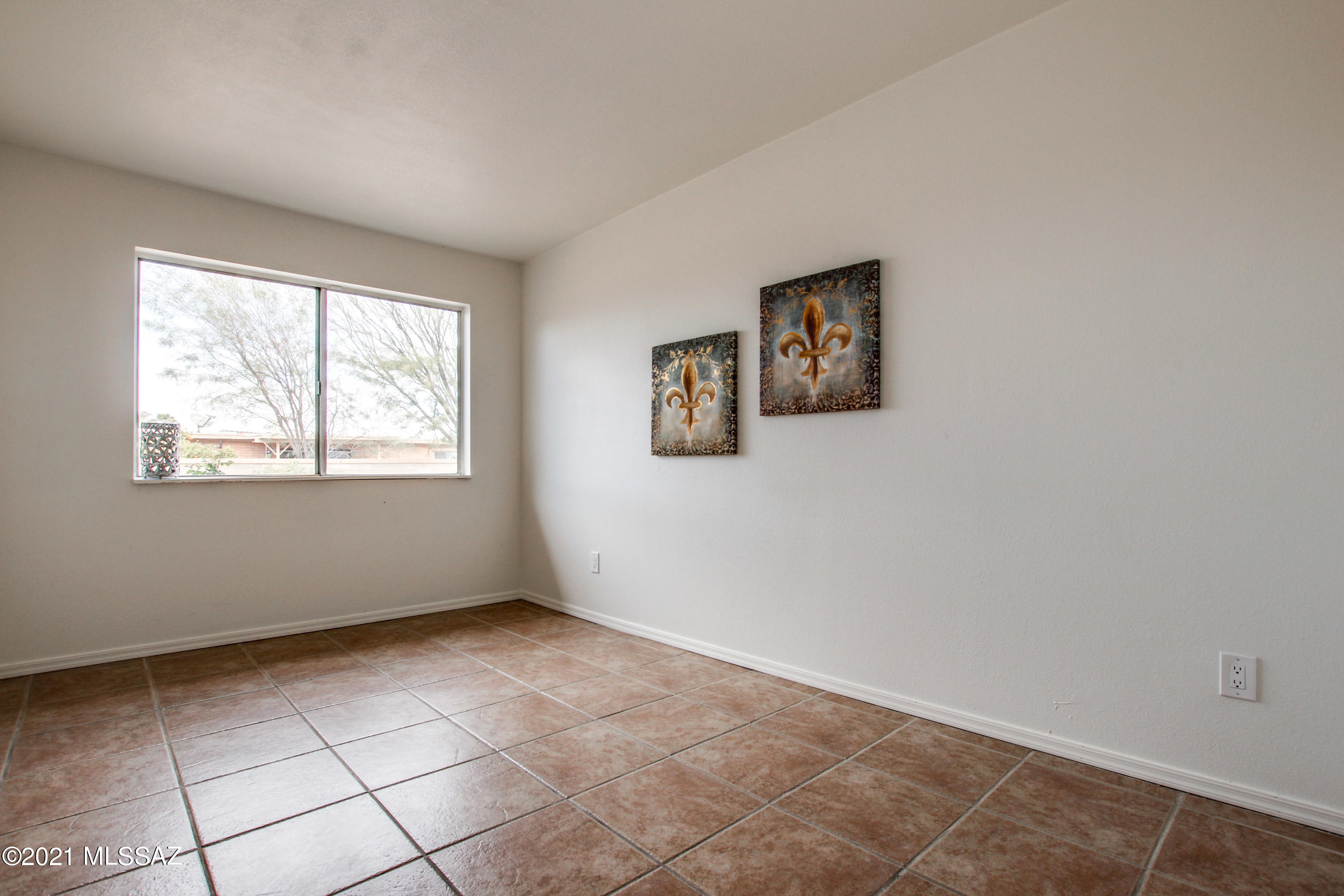 Desert Shadows (119-311) - Residential