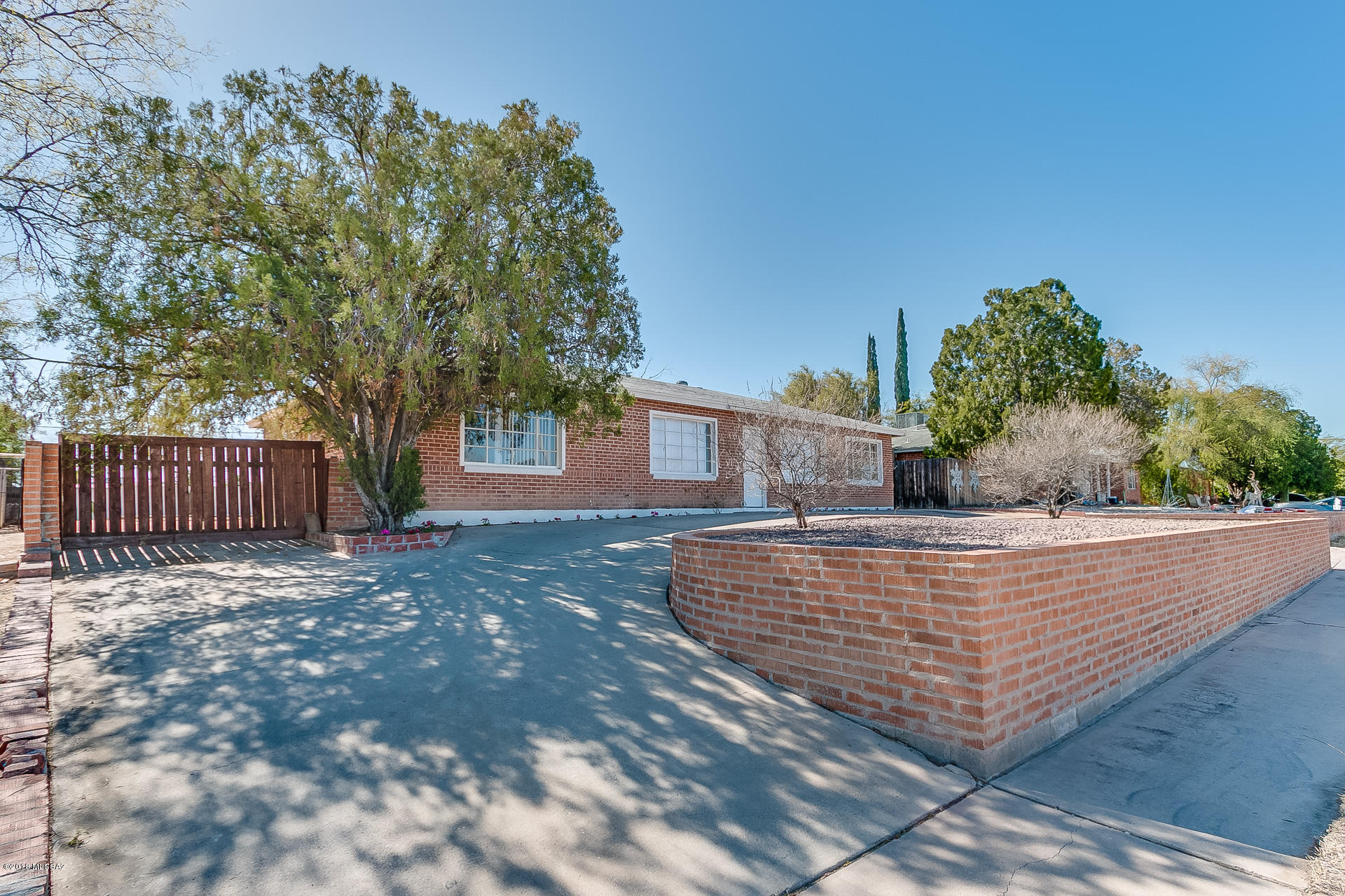 Manana Vista - Residential