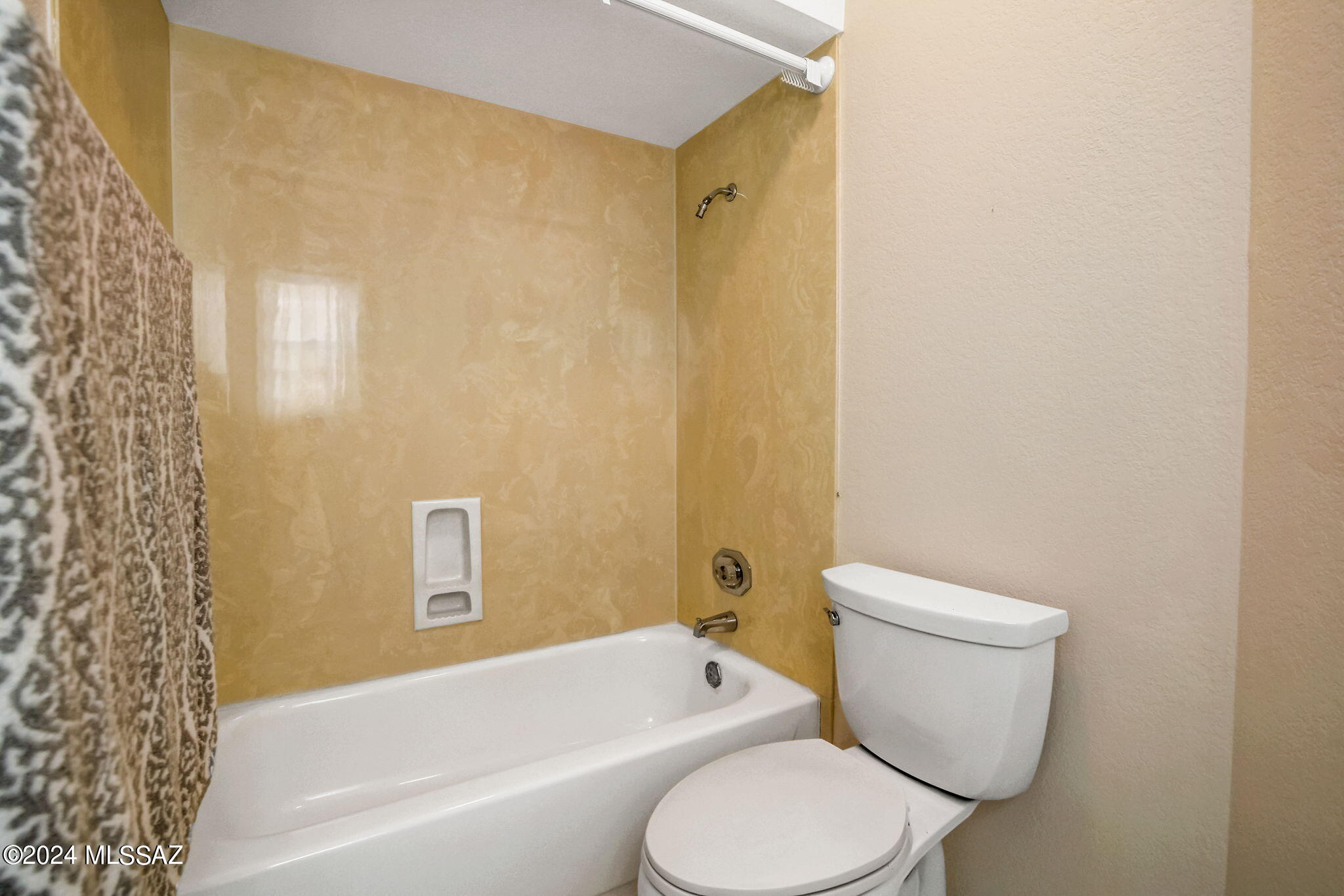 Tanque Verde Estates (1-71) - Residential
