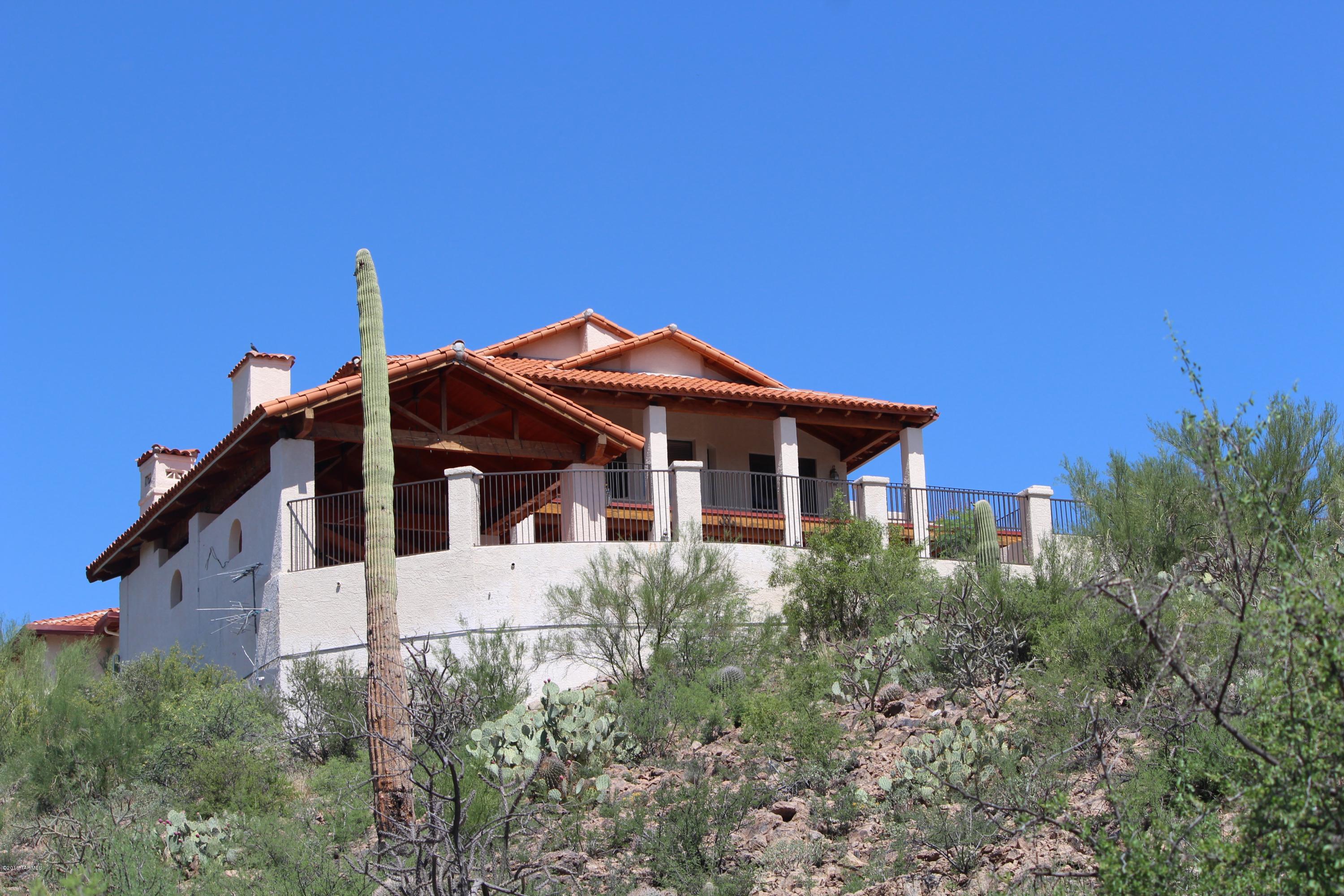 Vista De La Sierra De Dios - Residential
