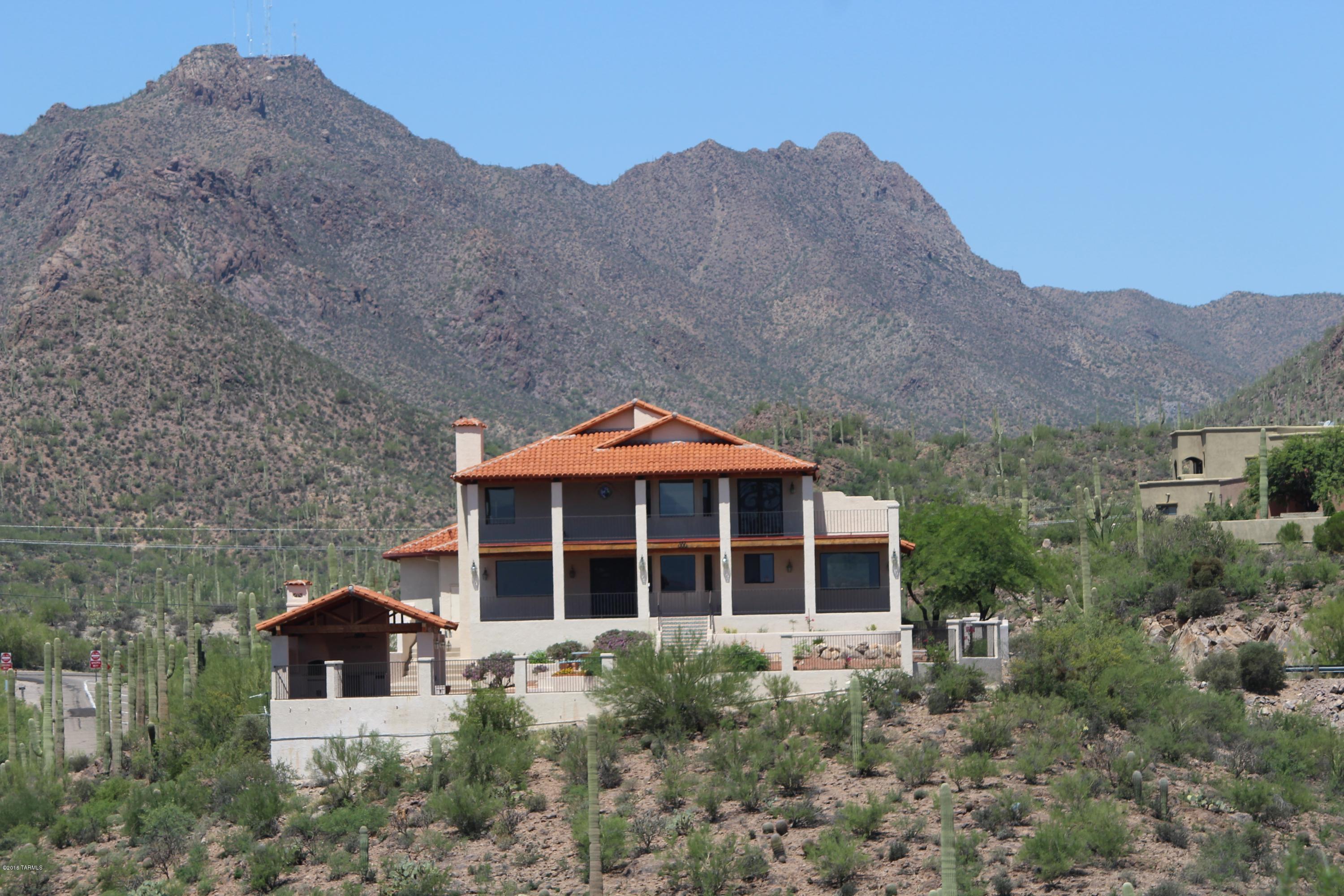 Vista De La Sierra De Dios - Residential