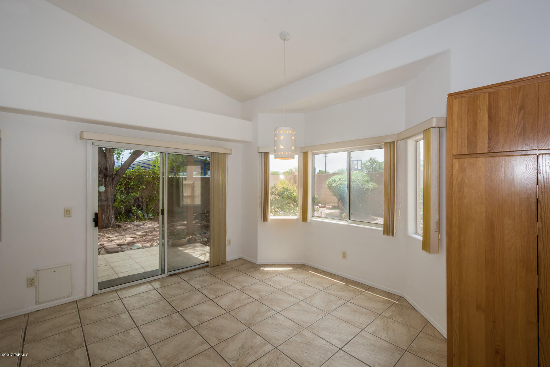 Sierra Linda (1-42) - Residential
