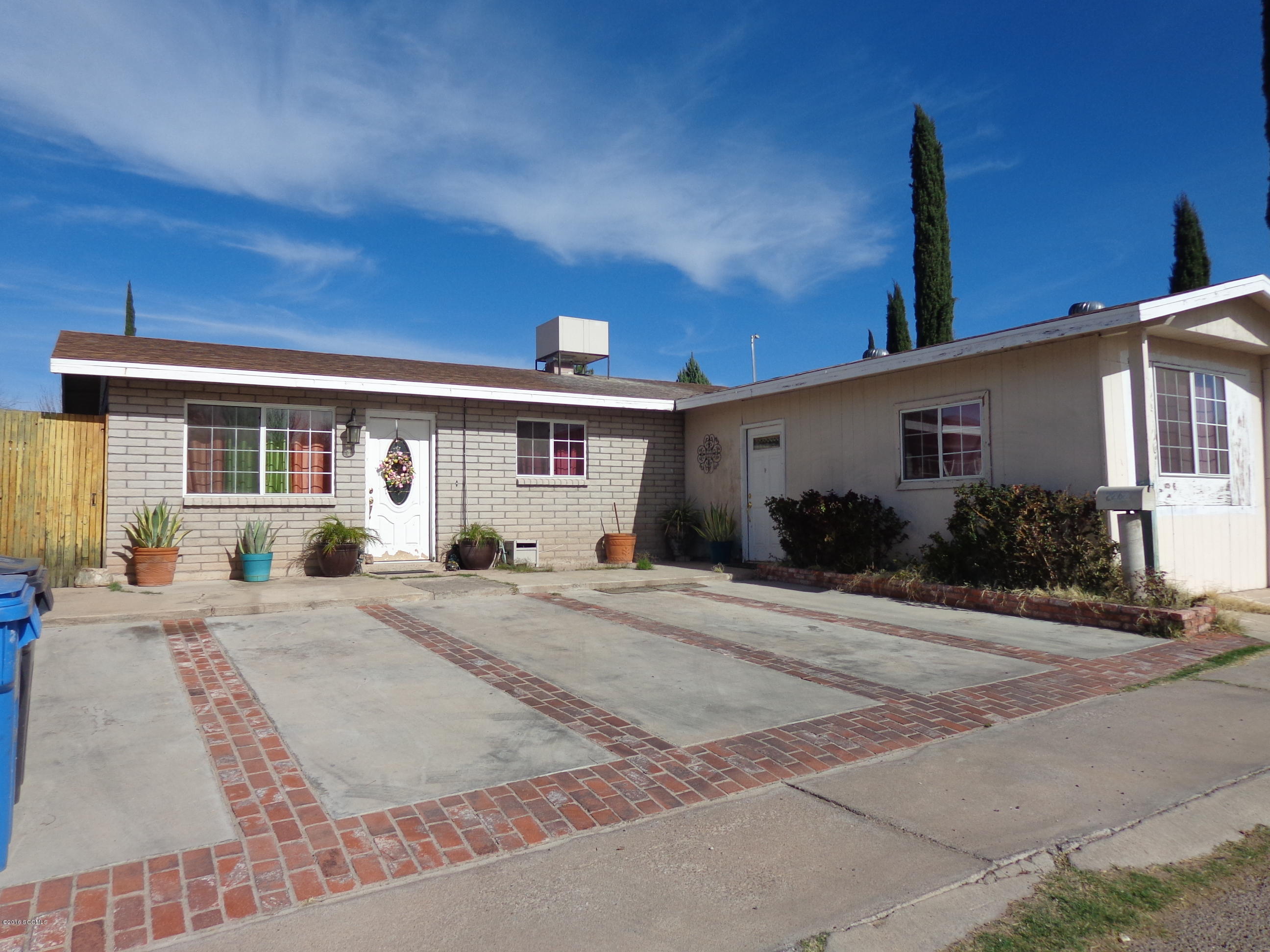 3 bedroom, 2 bathroom home close to shopping centers and schools.