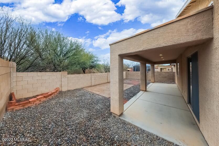 Desert Point Estates (1-76) - Residential Lease
