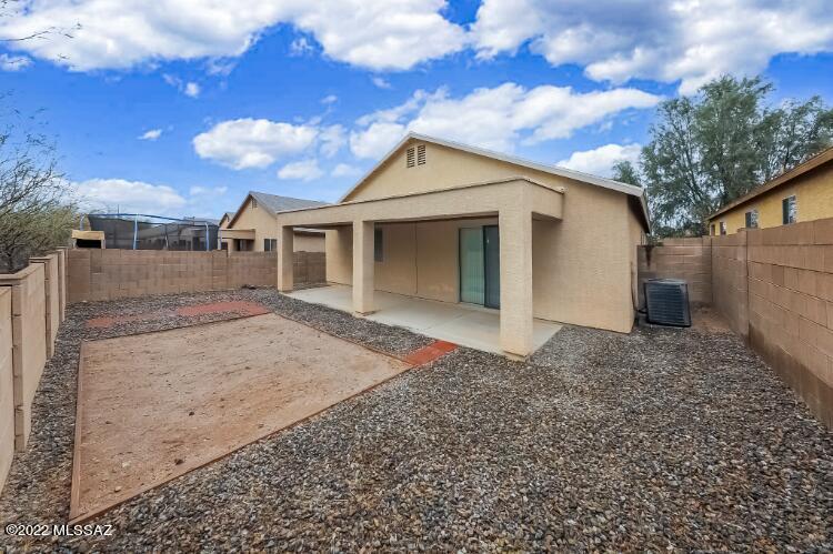 Desert Point Estates (1-76) - Residential Lease