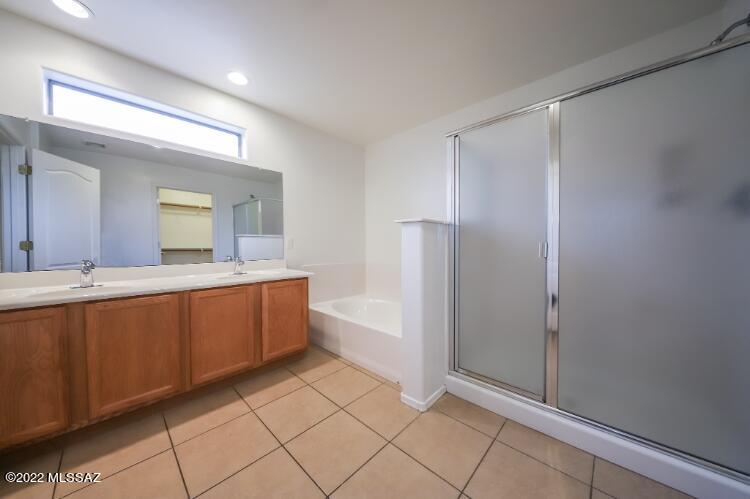 Desert Point Estates (1-76) - Residential Lease