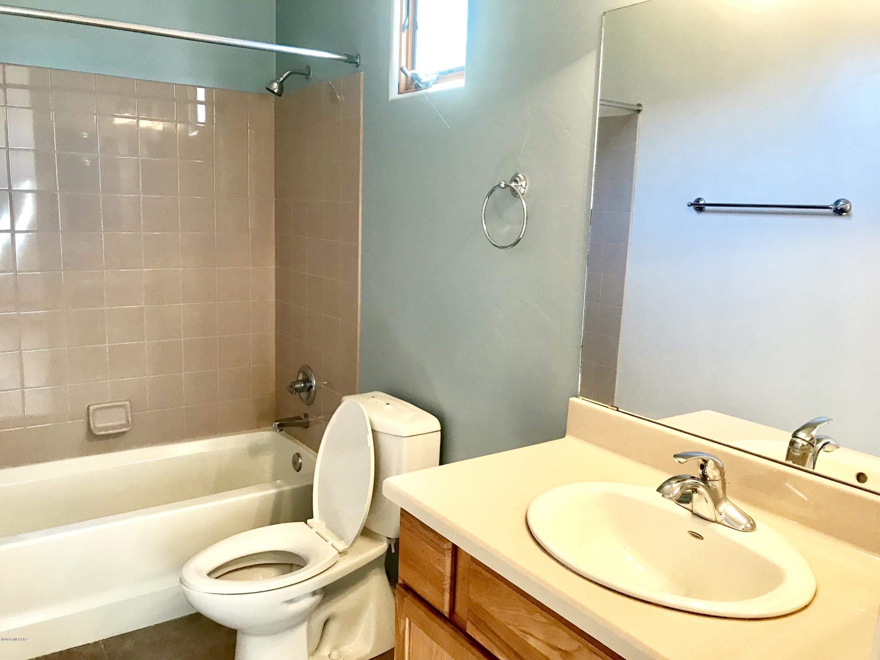 Barrio Trails Head - Residential