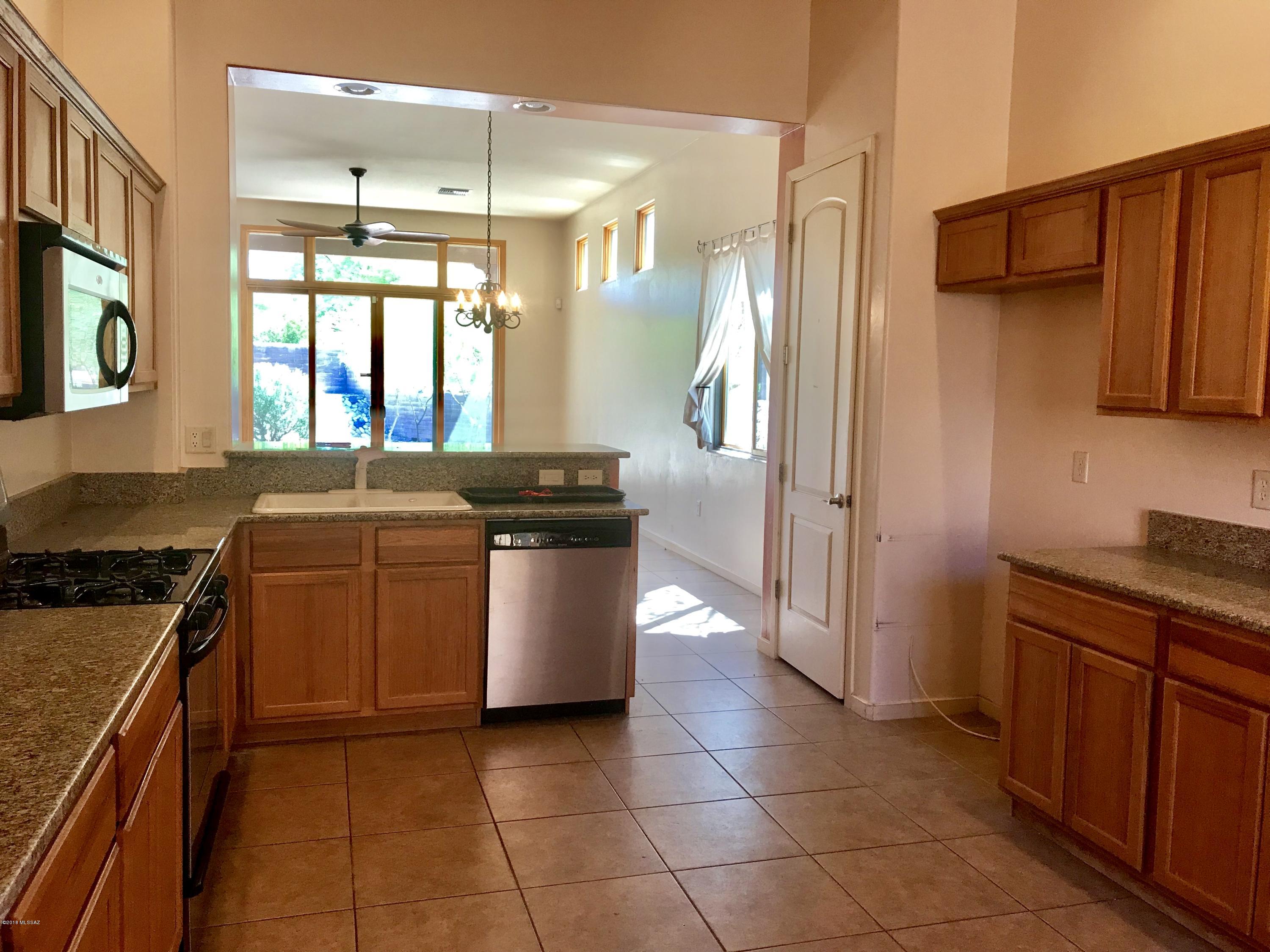 Barrio Trails Head - Residential