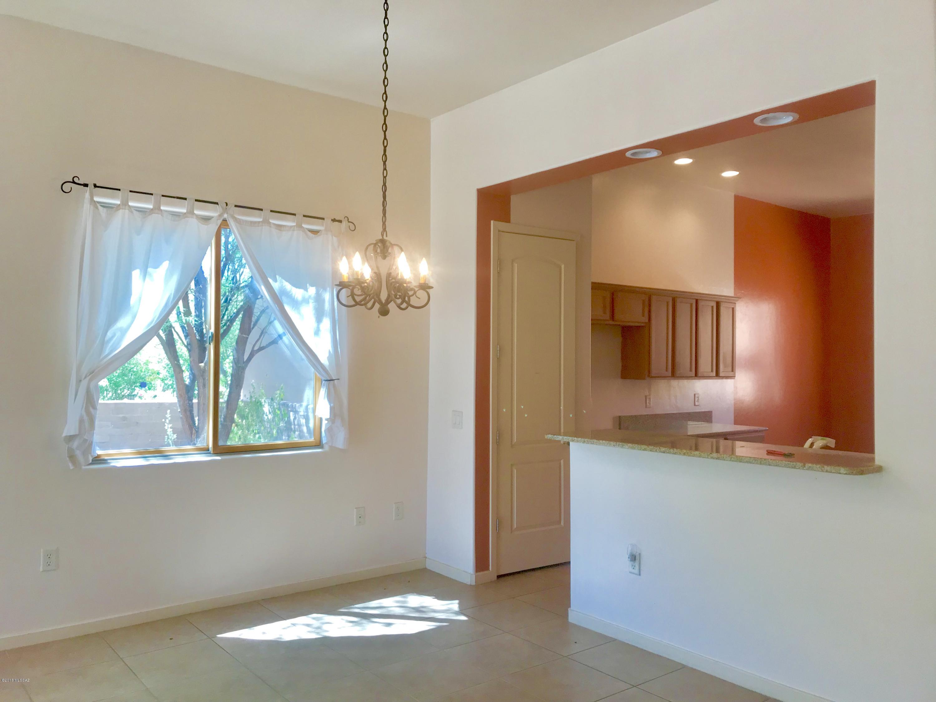 Barrio Trails Head - Residential