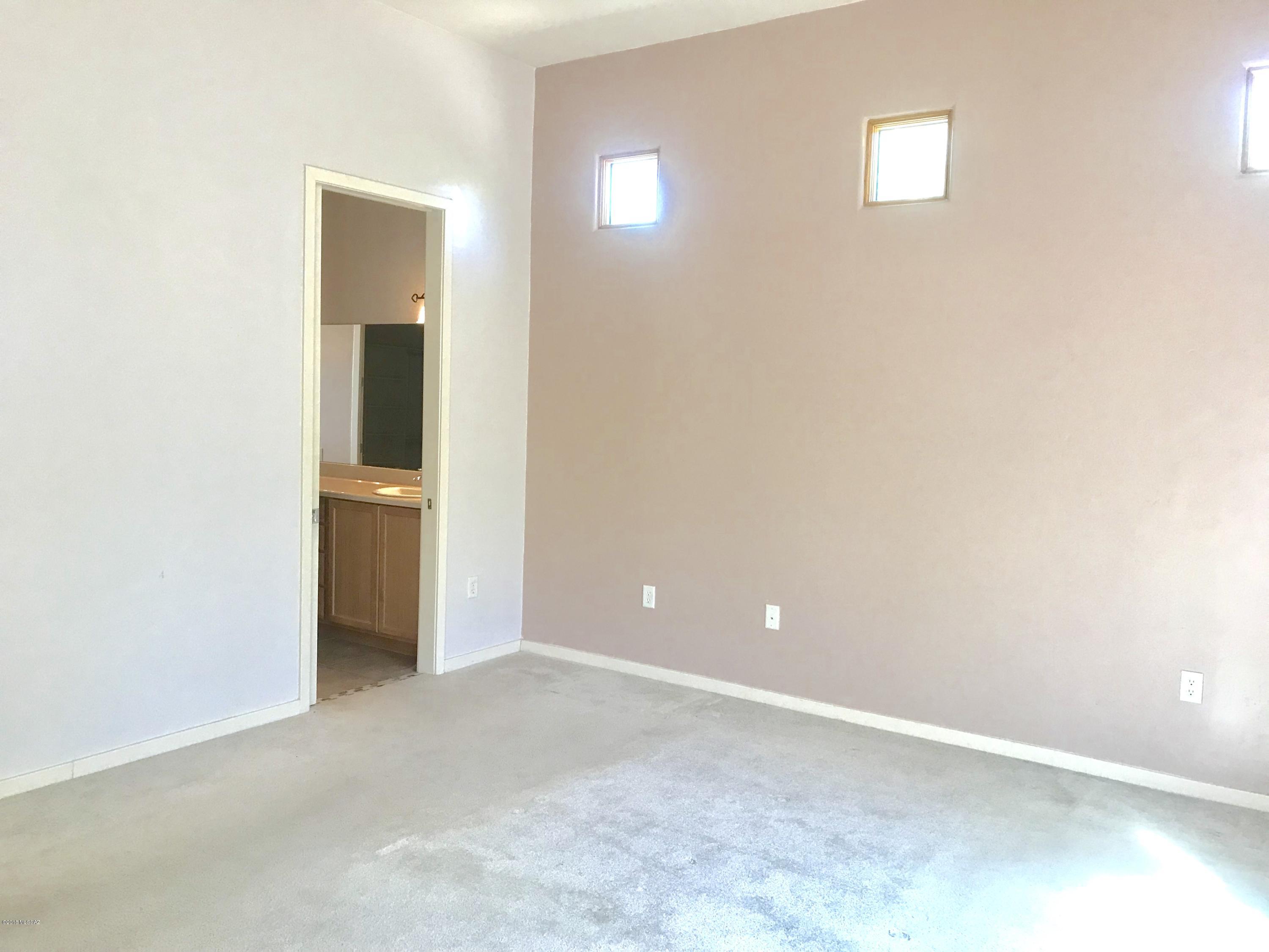 Barrio Trails Head - Residential