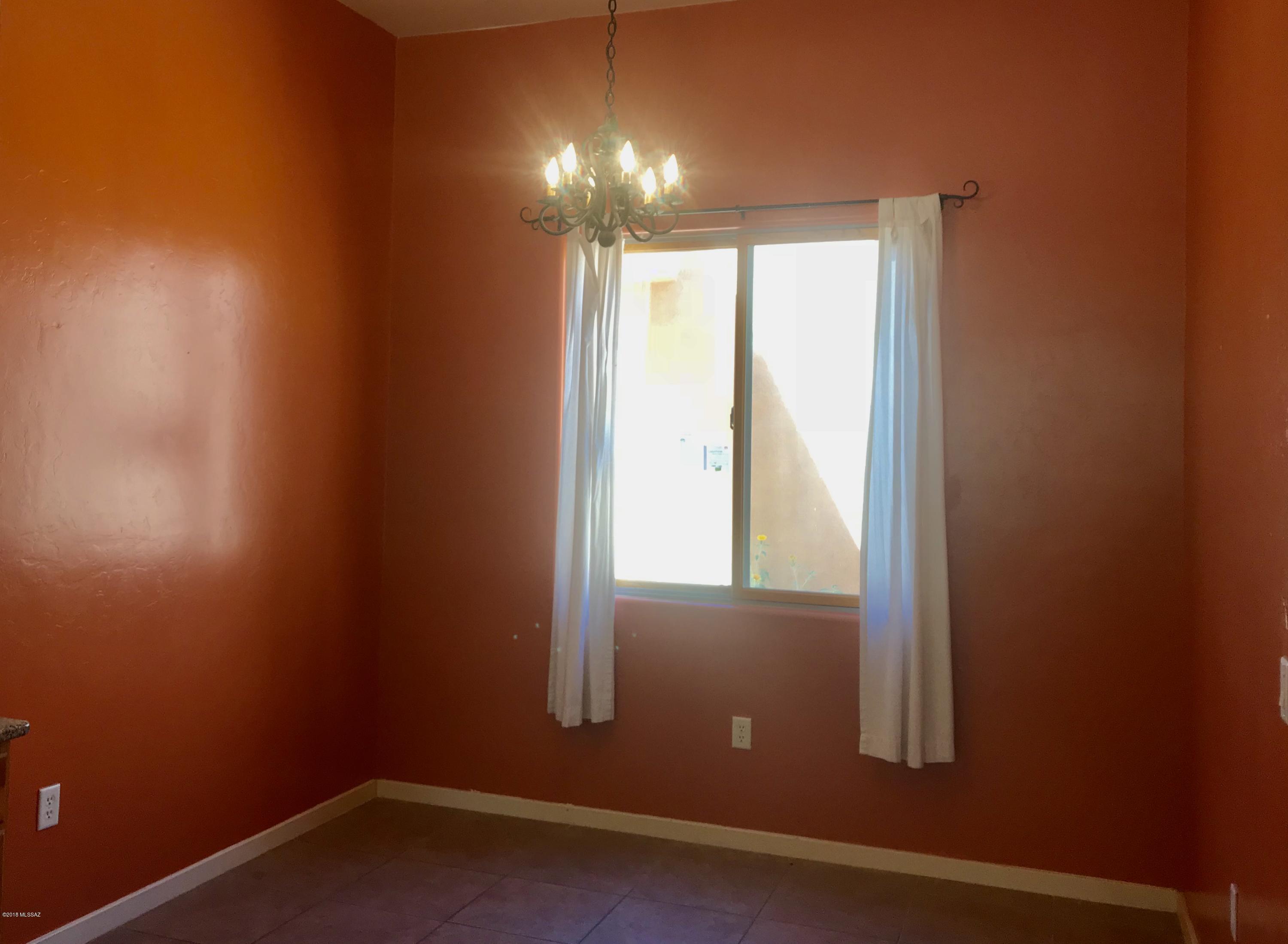 Barrio Trails Head - Residential