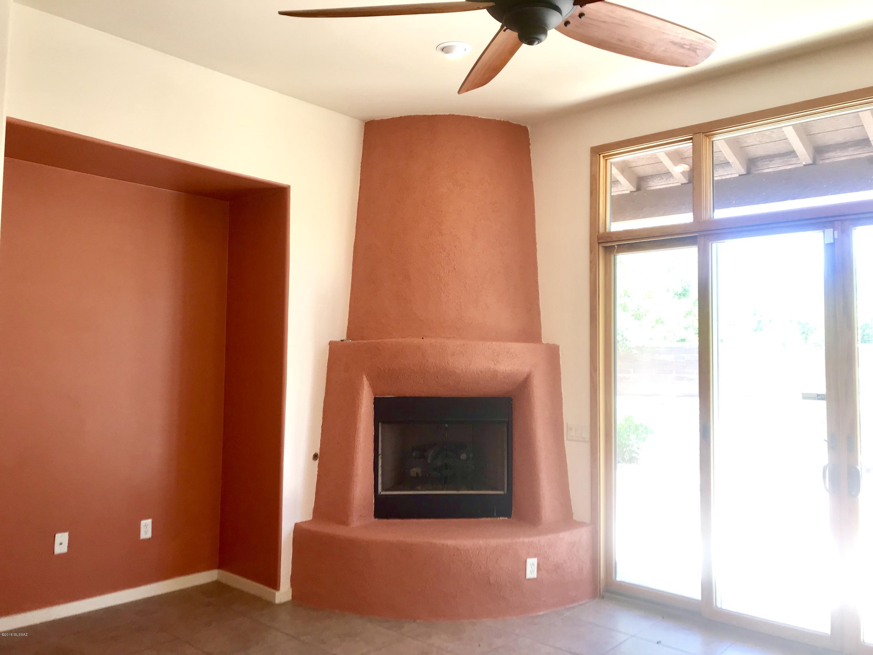 Barrio Trails Head - Residential