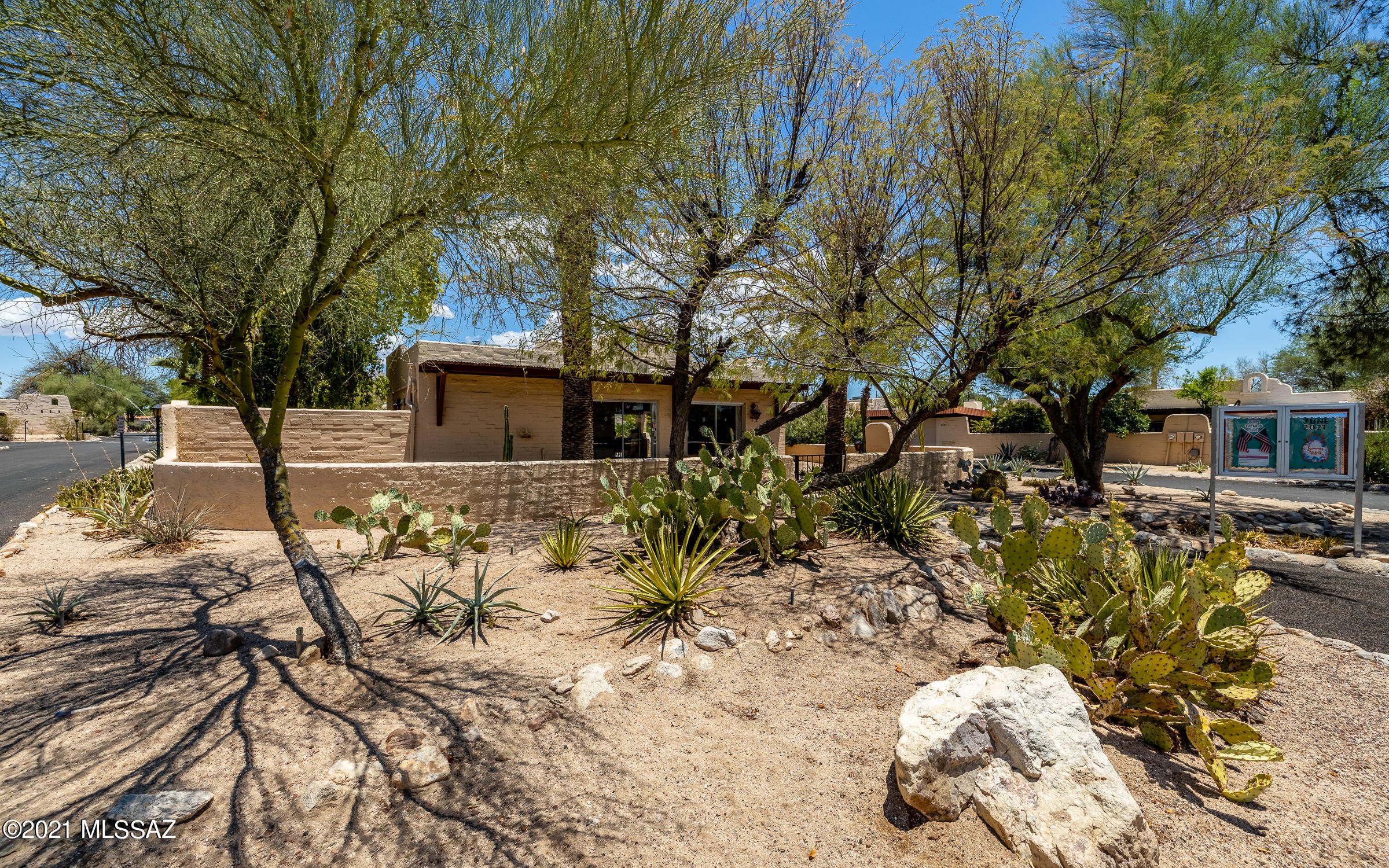 Pueblo Villas - Residential