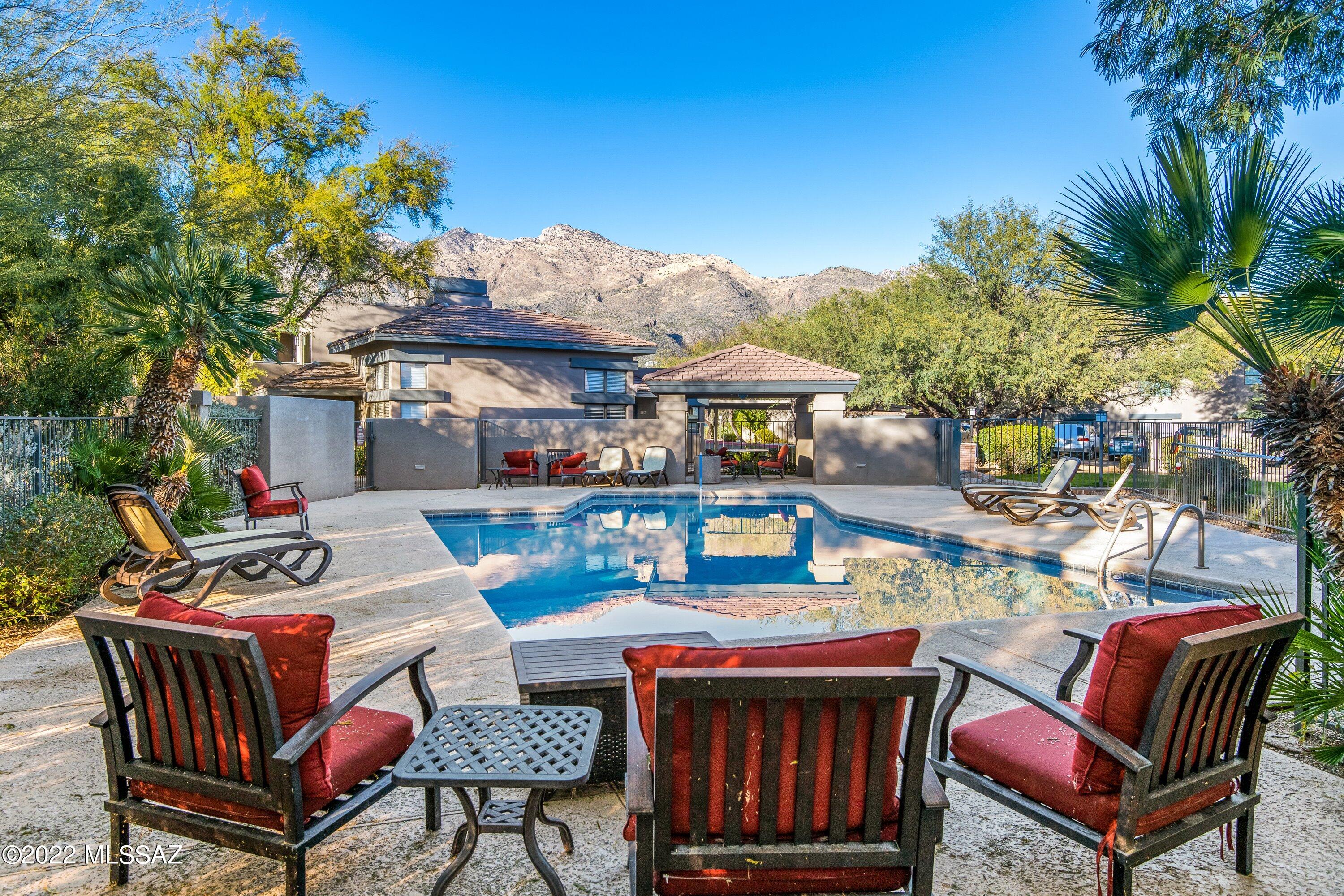 Greens at Ventana Canyon - Residential