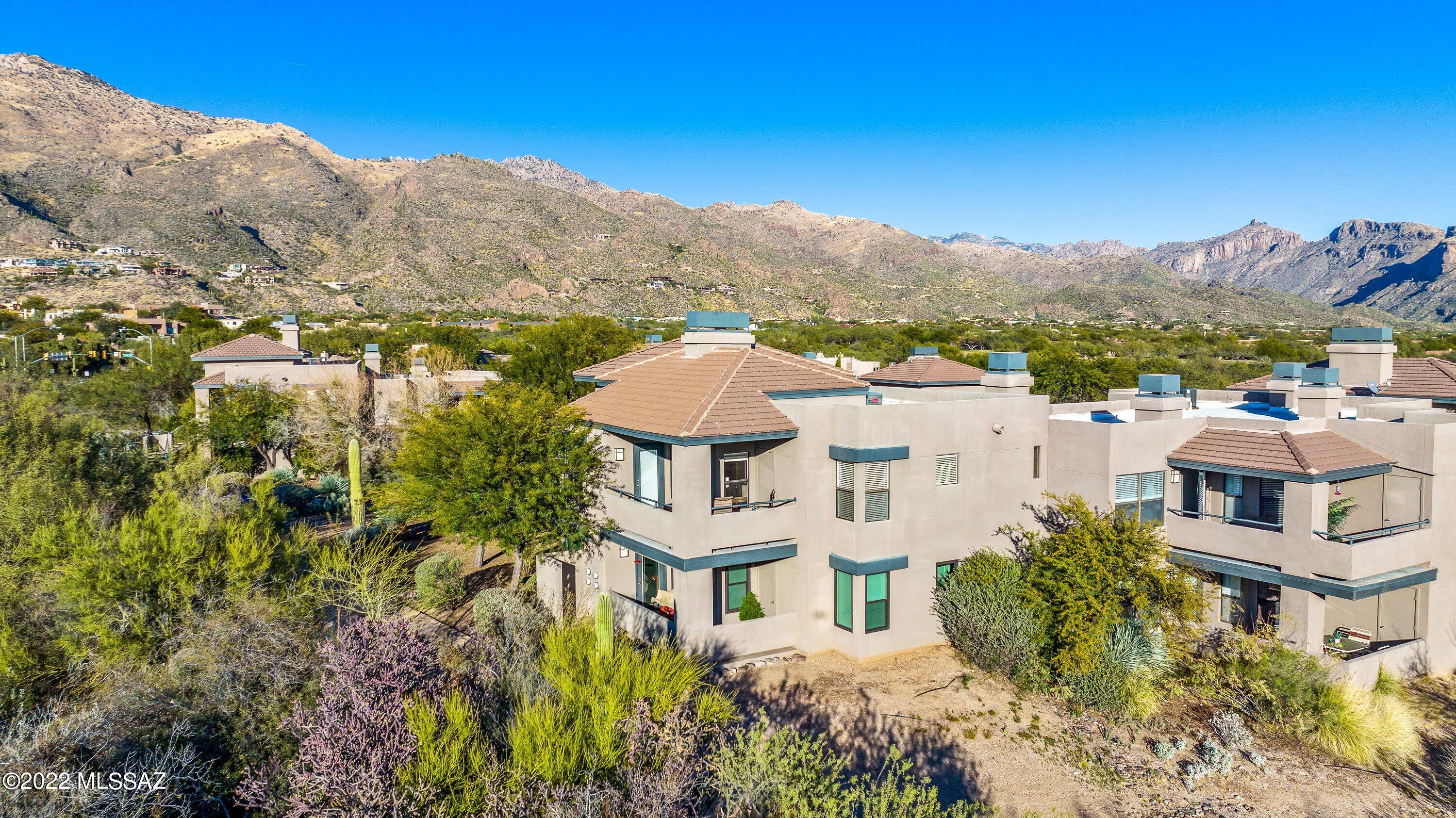 Greens at Ventana Canyon - Residential