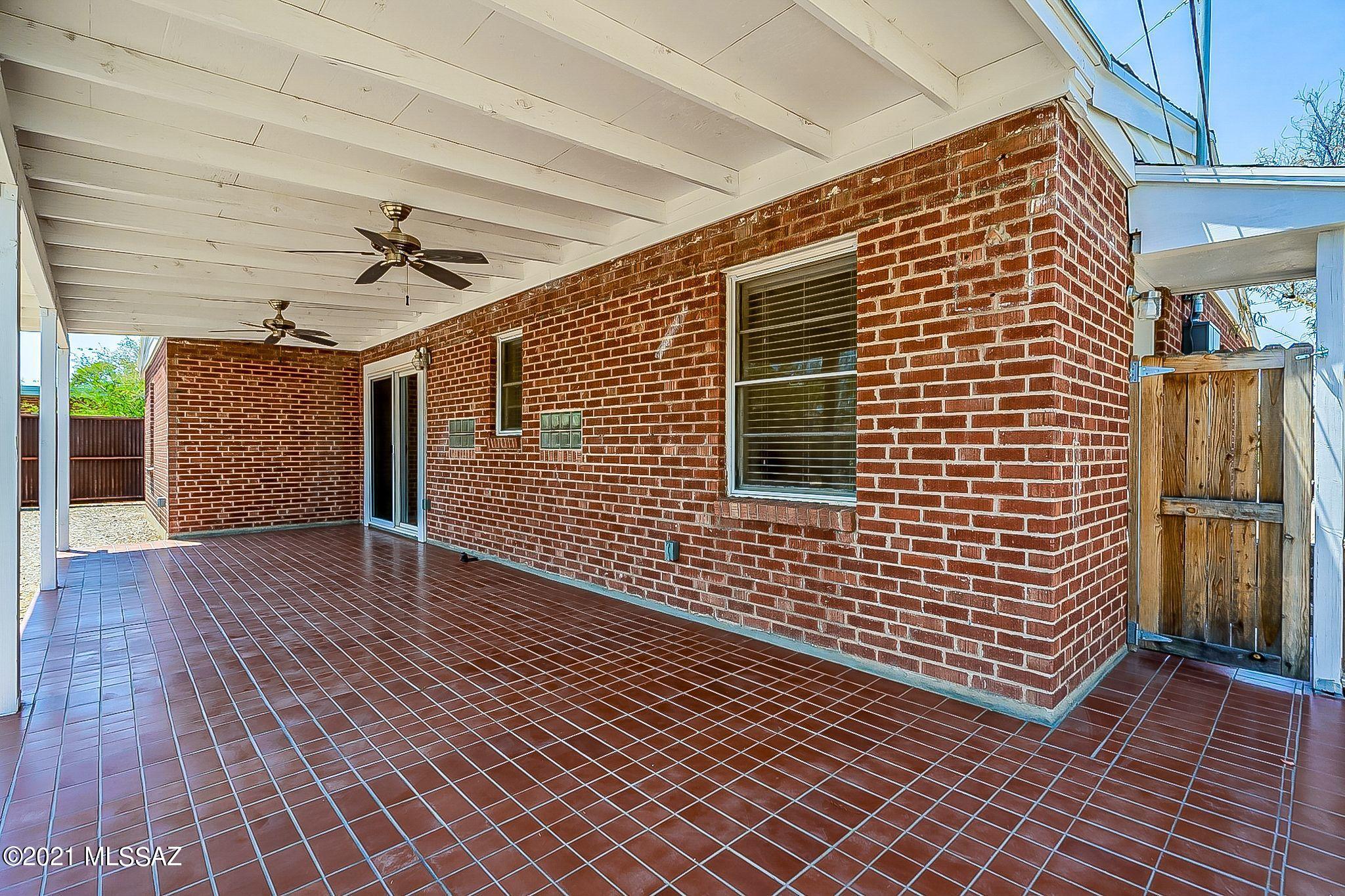 Casa Solariega - Residential