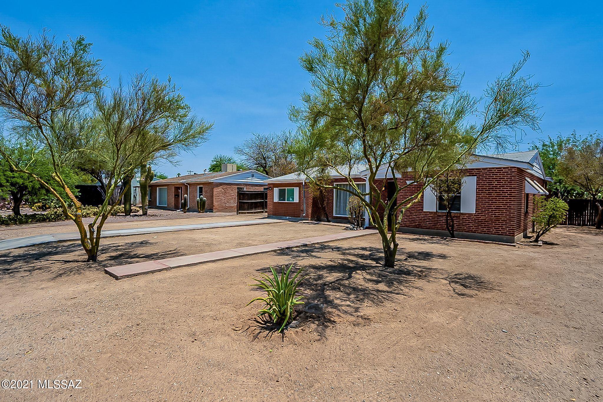 Casa Solariega - Residential