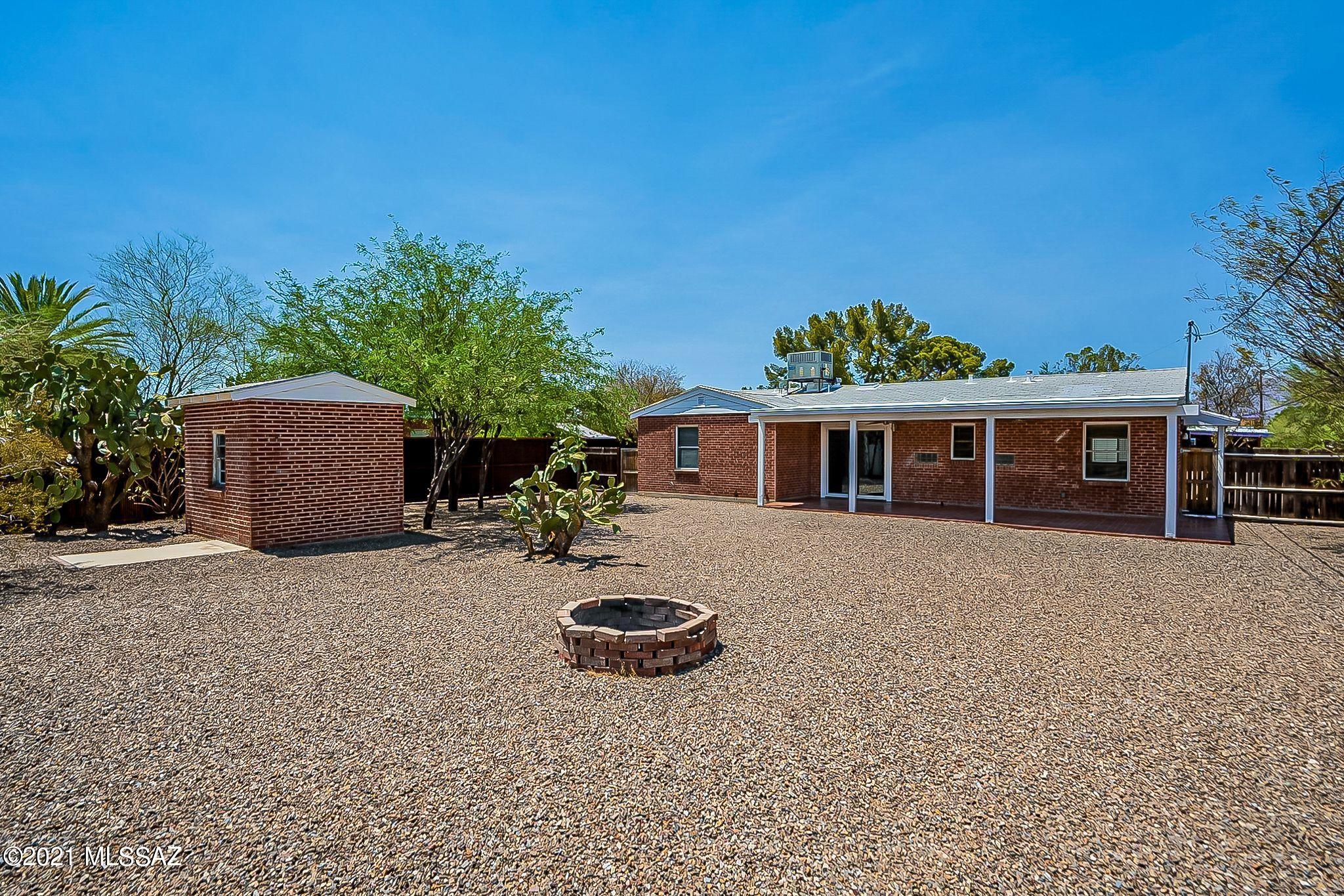 Casa Solariega - Residential
