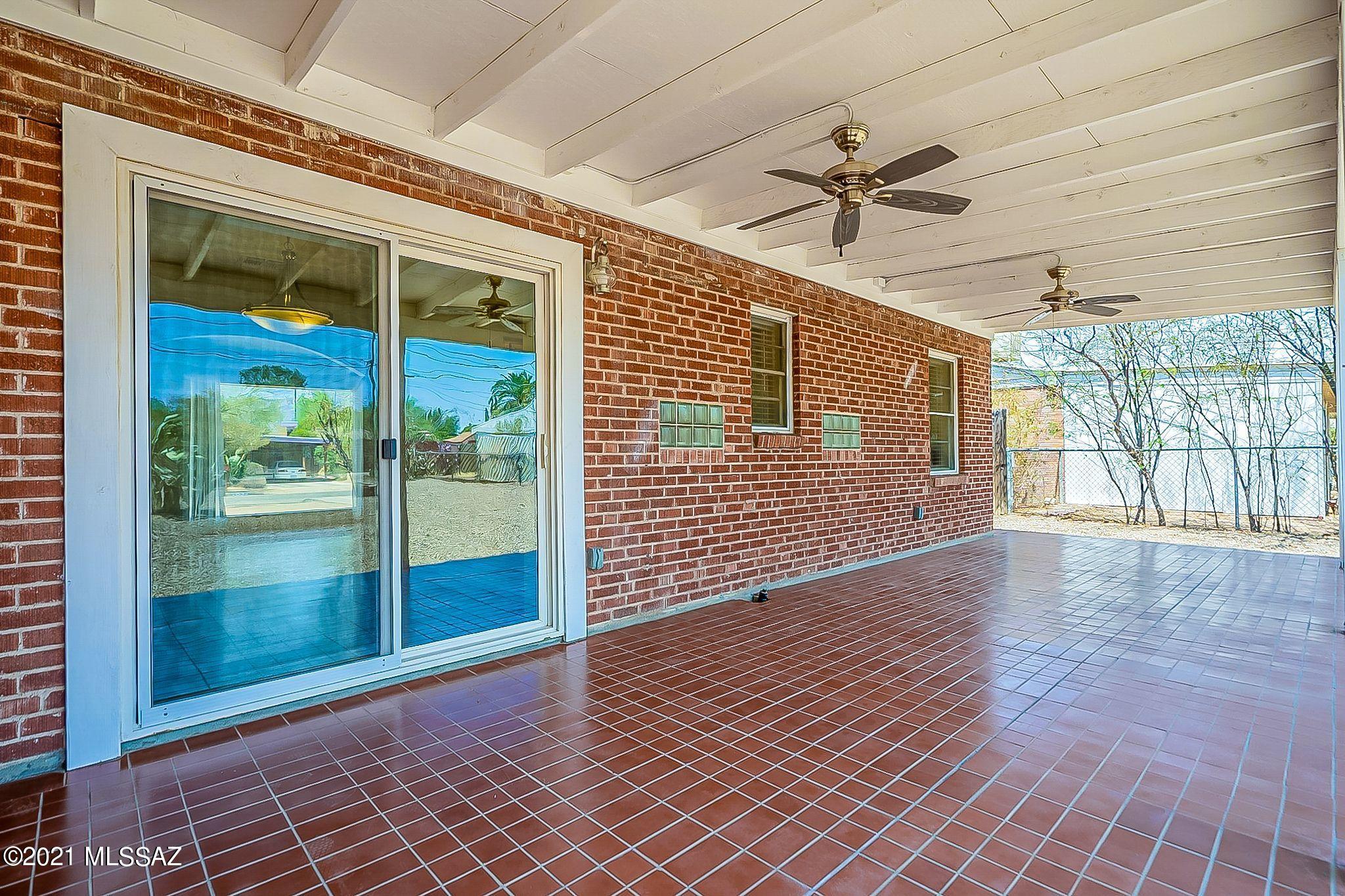 Casa Solariega - Residential