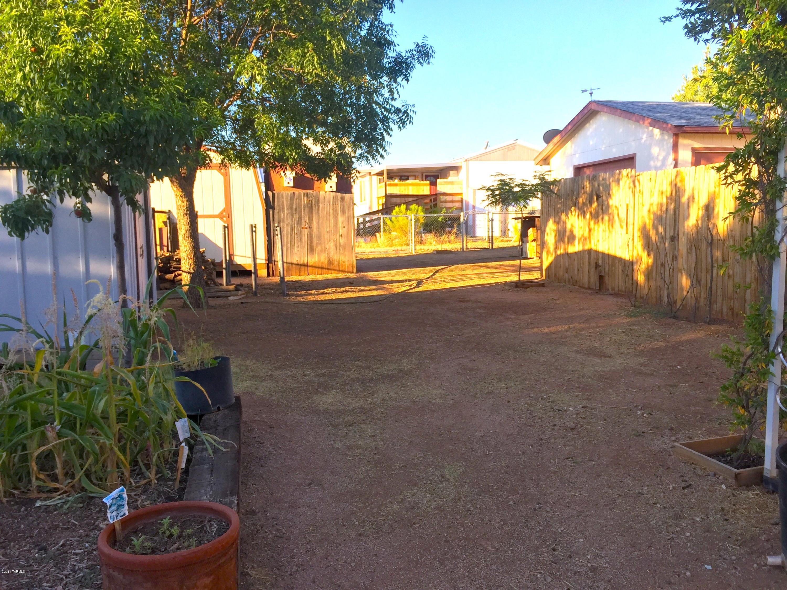 Mescal Lakes - Residential