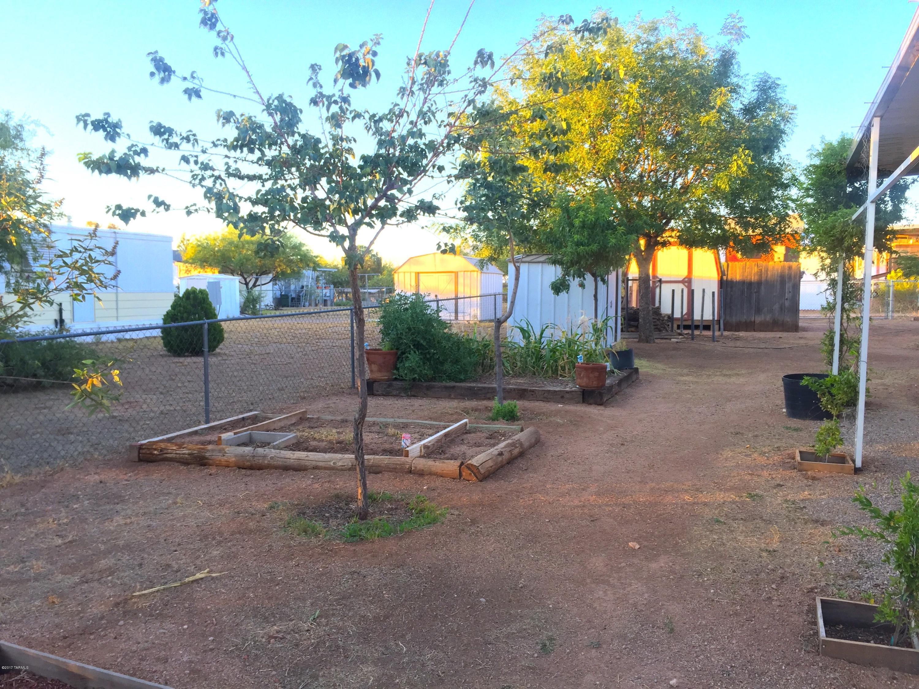 Mescal Lakes - Residential