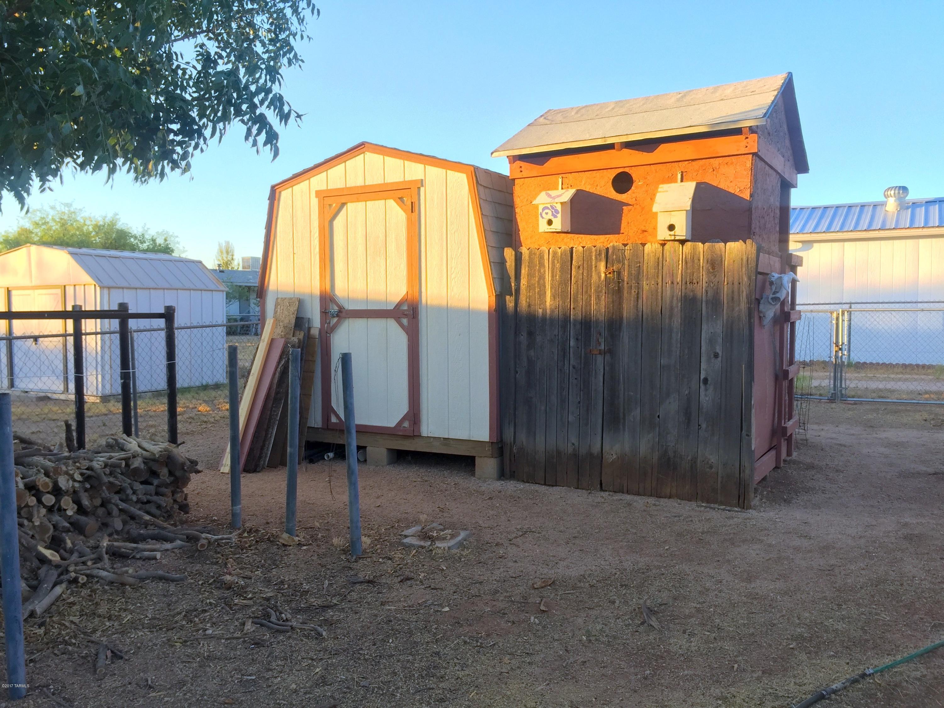 Mescal Lakes - Residential