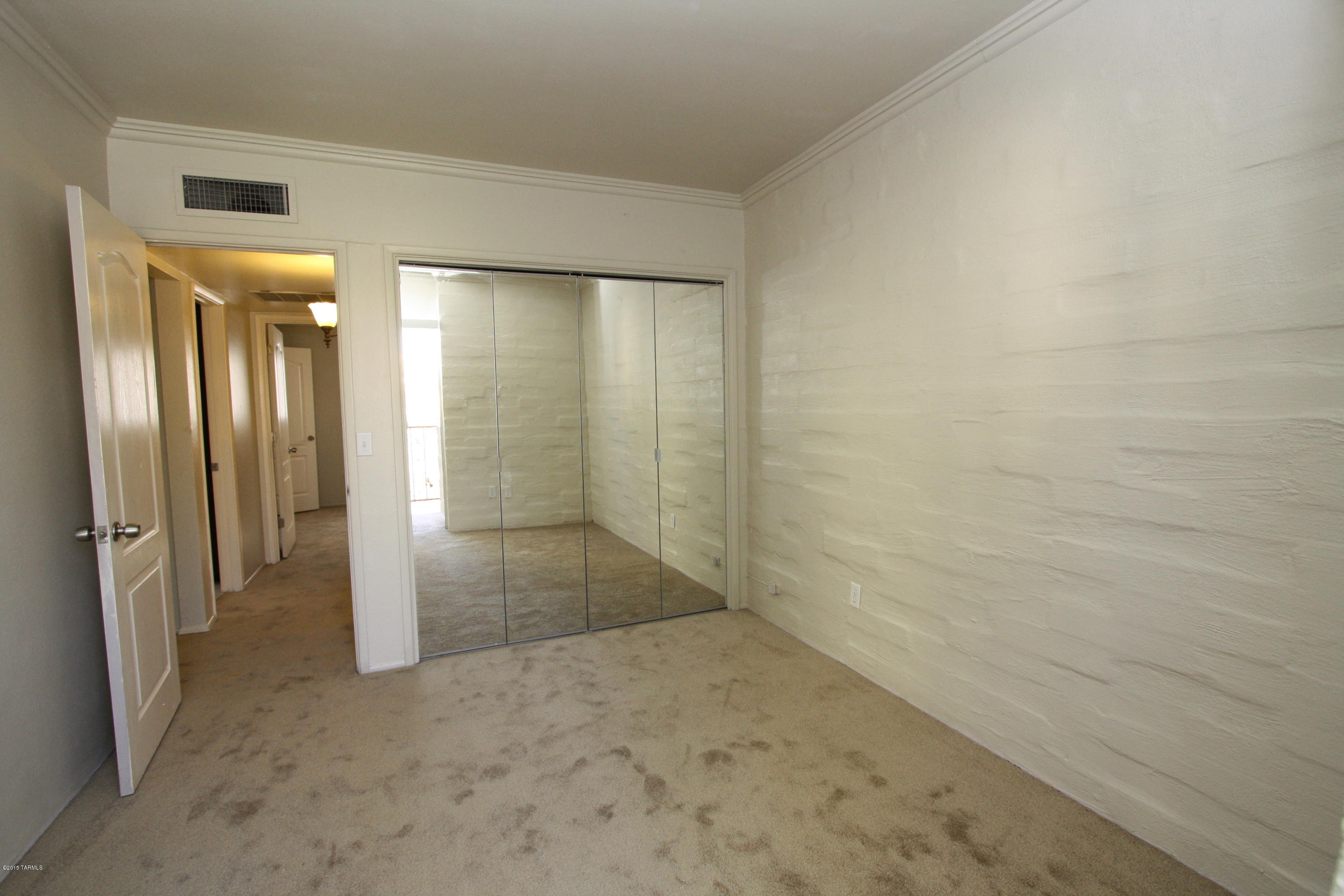 Villa Paraiso (1-67) - Residential Lease