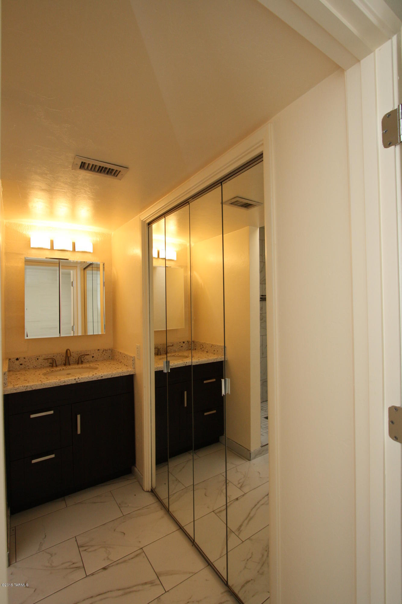 Villa Paraiso (1-67) - Residential Lease