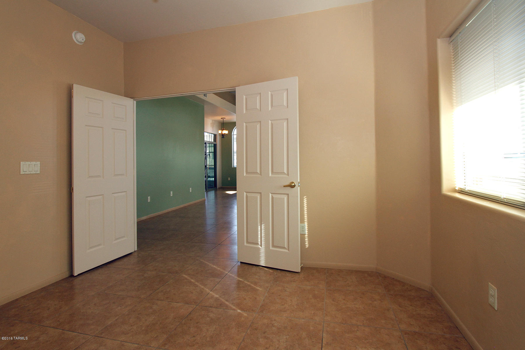 Kinney Village (1-112) - Residential