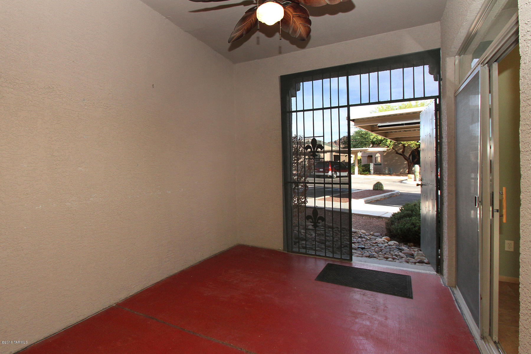 Kinney Village (1-112) - Residential