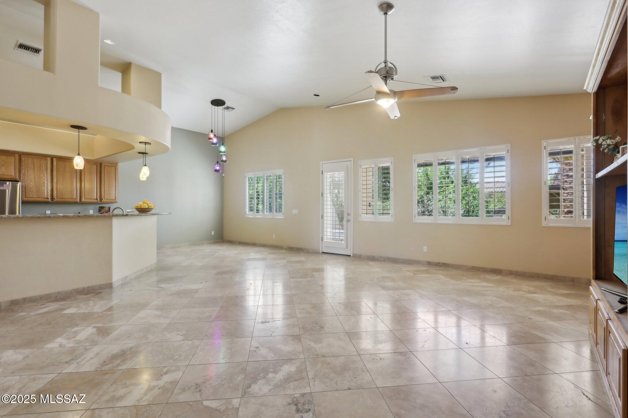 Vista Montana - Residential