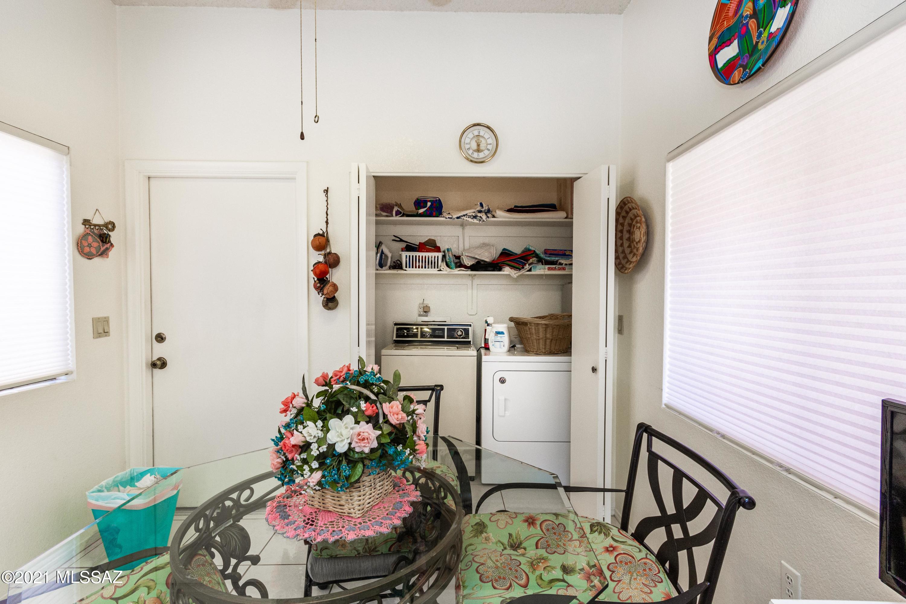 La Cholla Hills(354-439) - Residential
