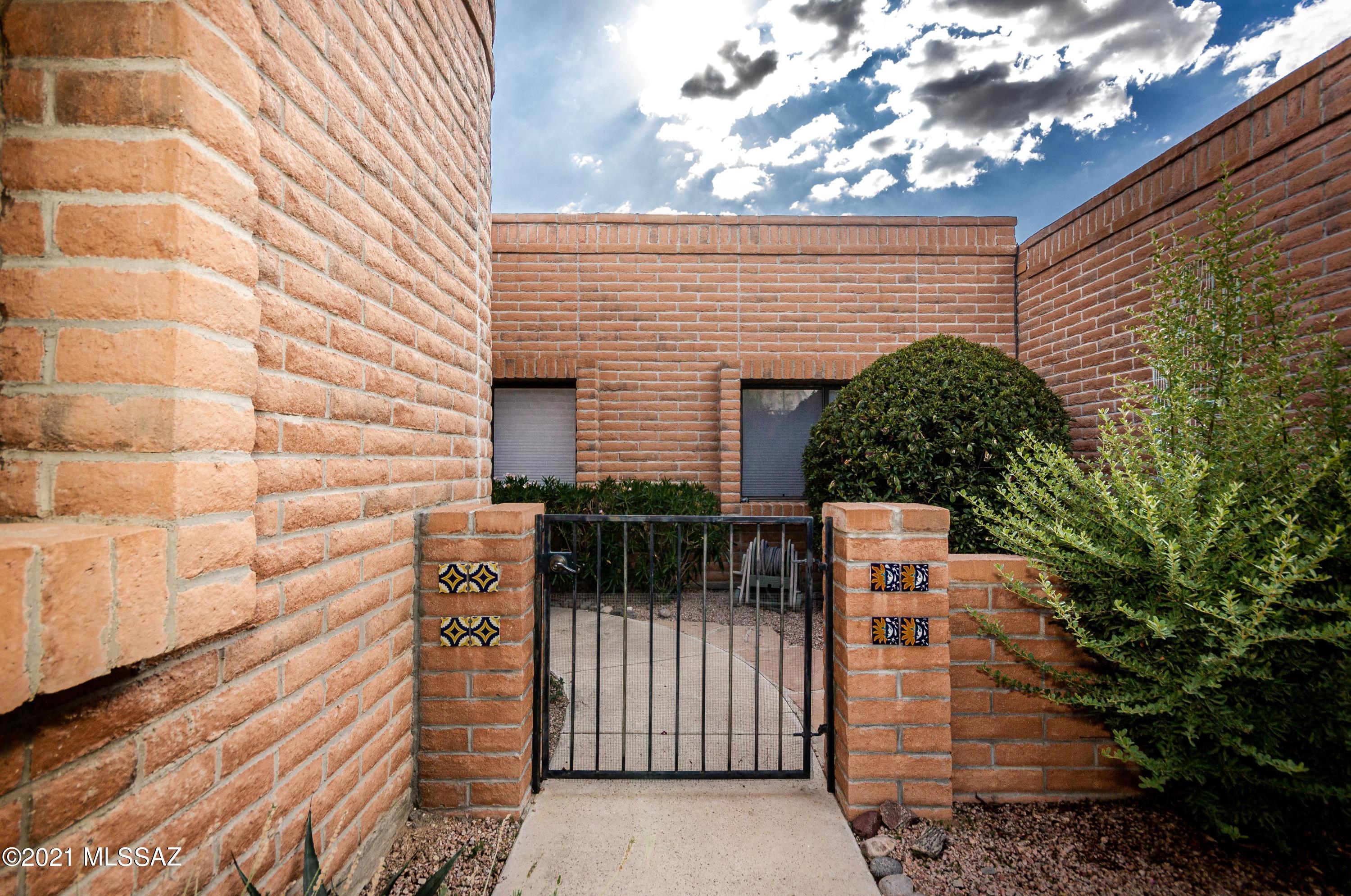La Cholla Hills(354-439) - Residential