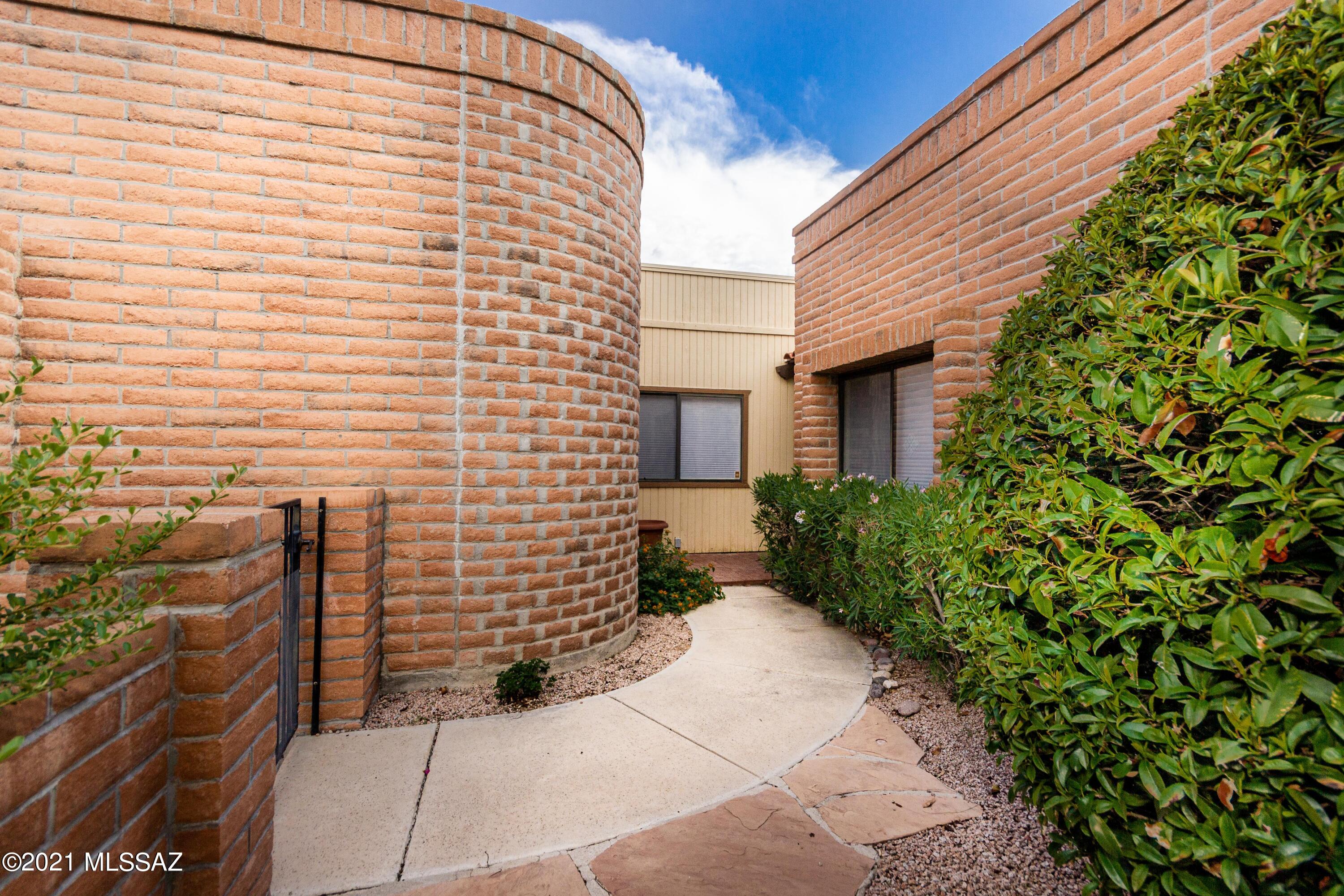 La Cholla Hills(354-439) - Residential